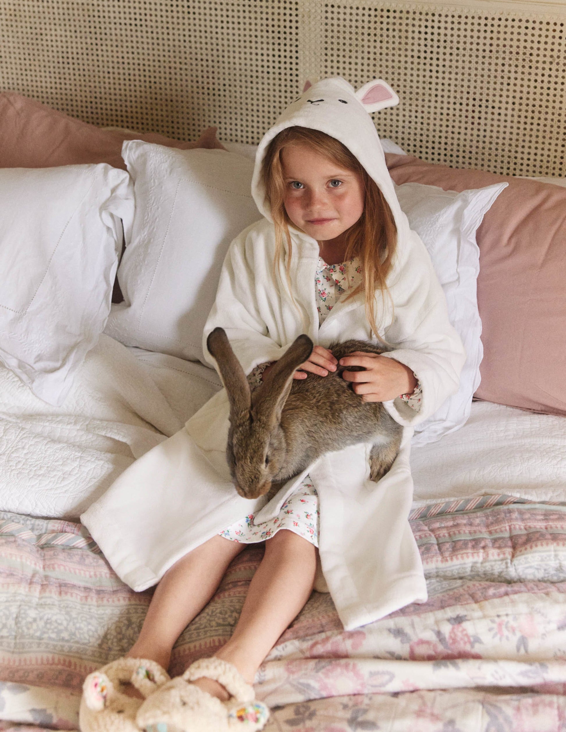 Novelty Hood Bath Robe-Ivory Sheep-4