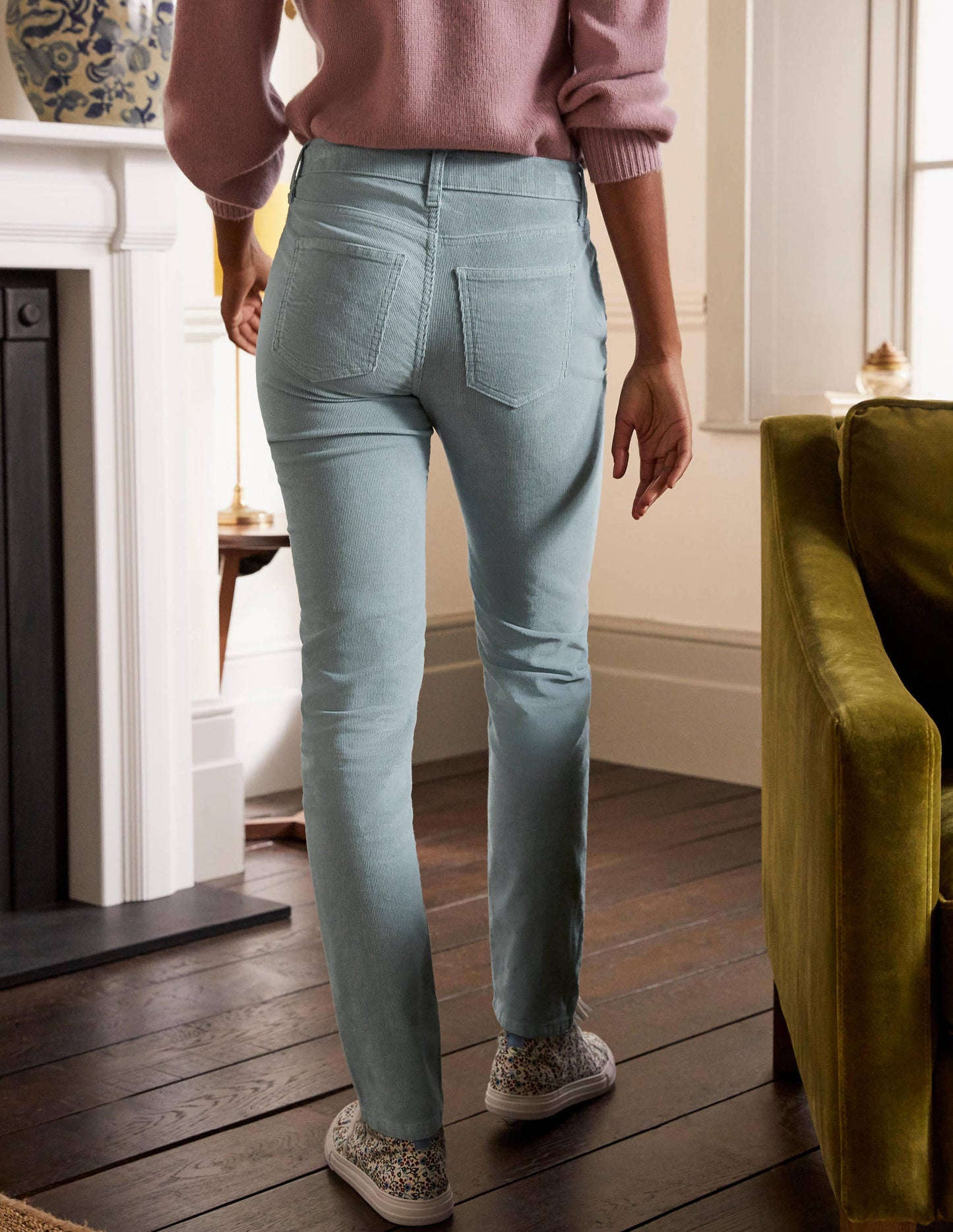 Cord Girlfriend Jeans-Pebble