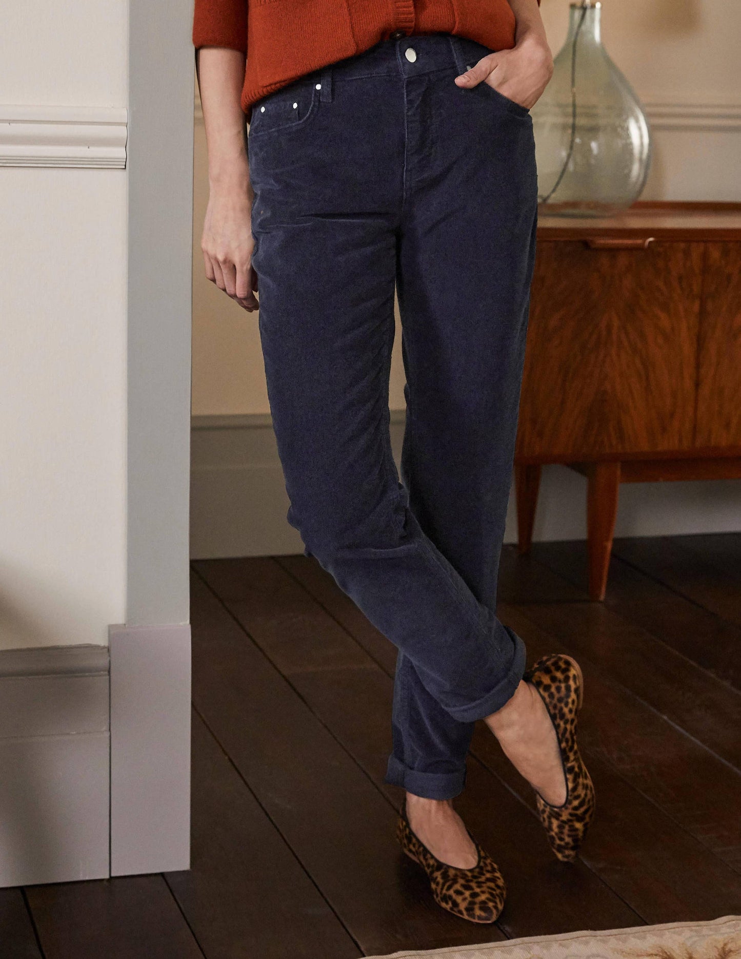 Cord Girlfriend Jeans-Navy