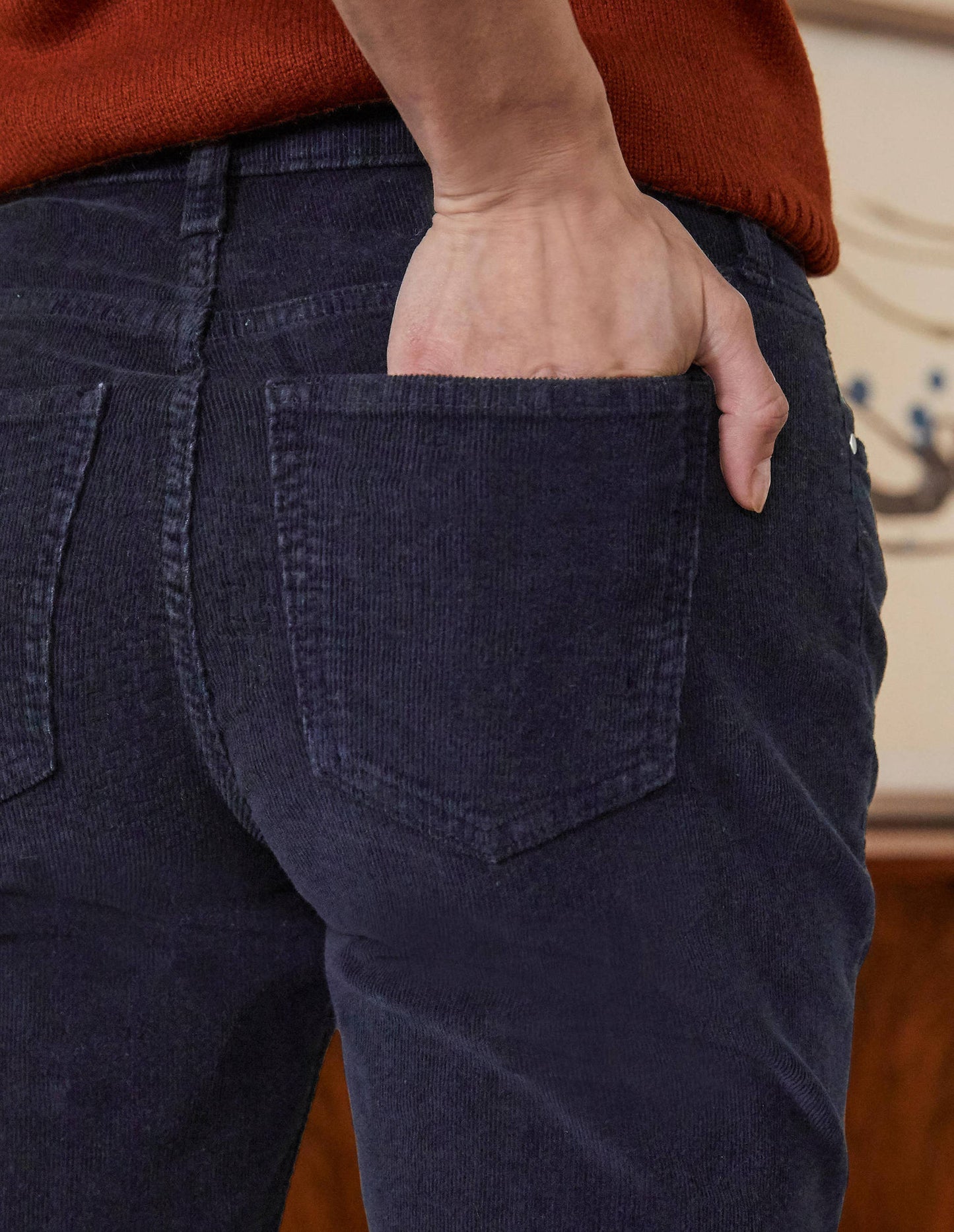 Cord Girlfriend Jeans-Navy