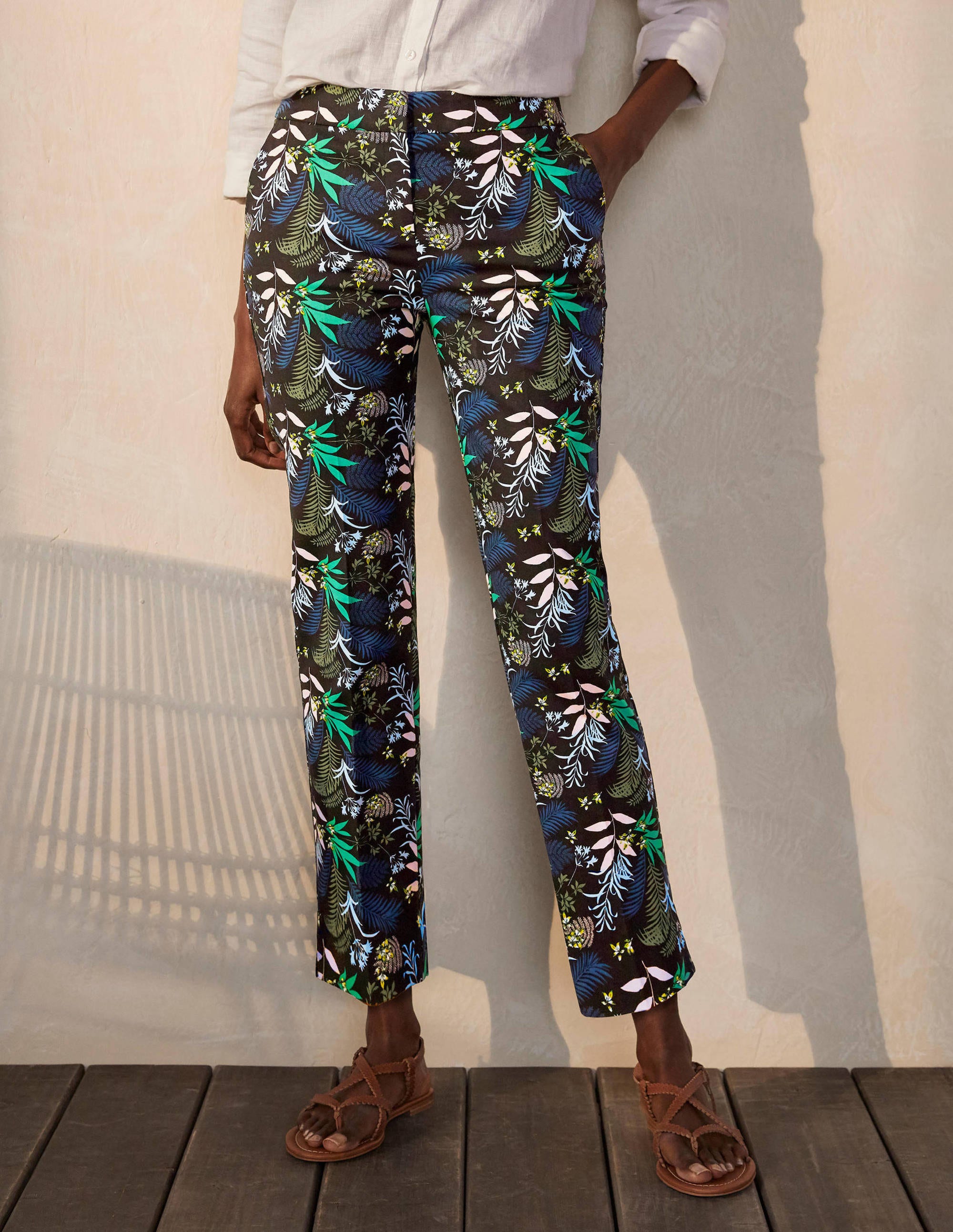 Richmond 7/8 Trouser-Black, Safari Fern - Image 1