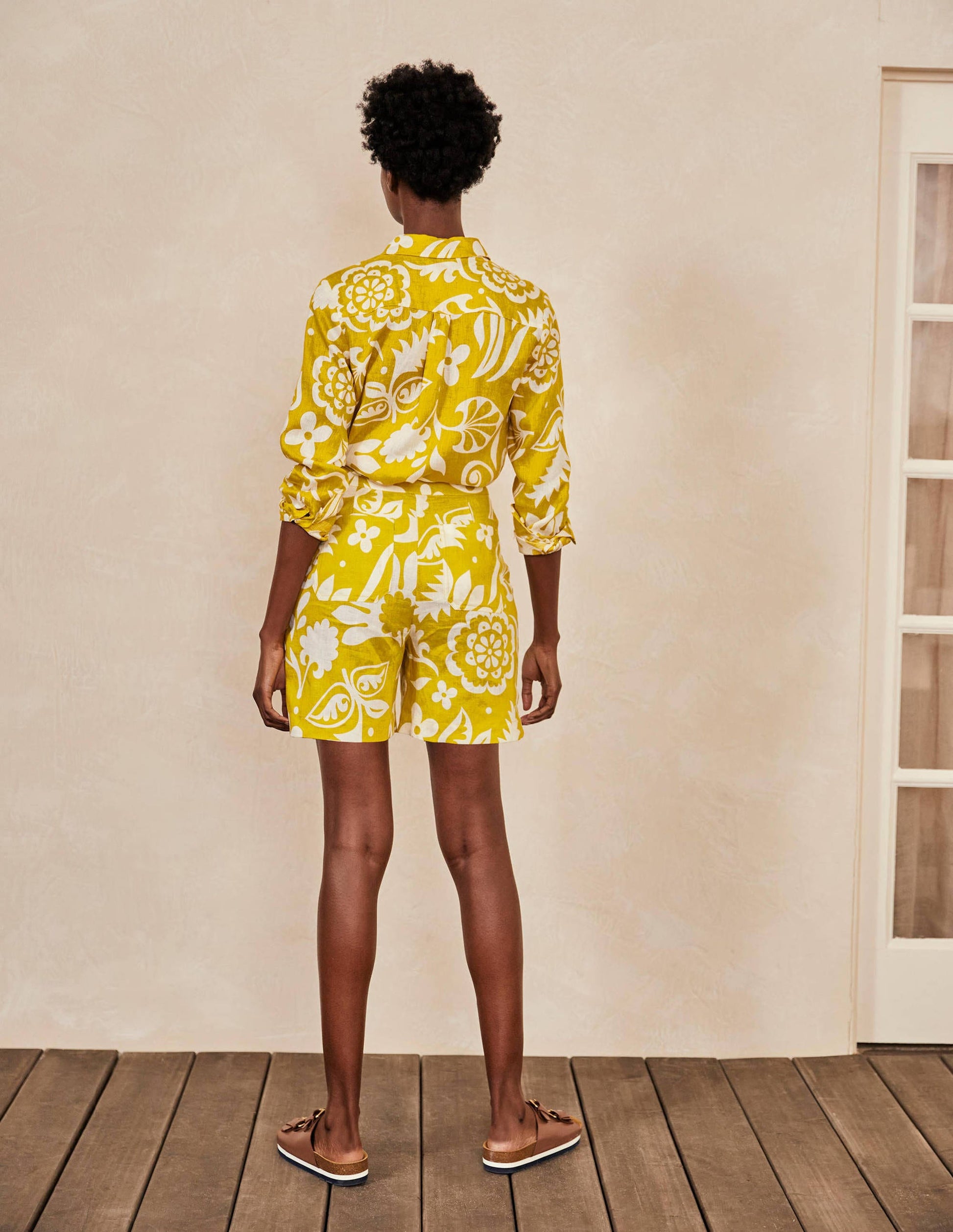 Georgina Linen Shorts-Chartreuse, Garden Tropic-2