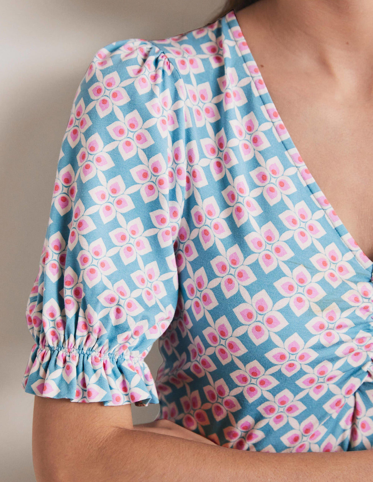 V-Neck Jersey Dress-Coastal Shade, Diamond Leaf - Image 2