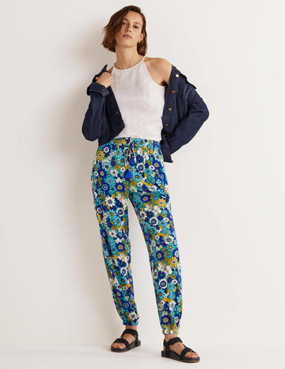 Crinkle Tapered Trousers-Emerald, Bloom Garden-1