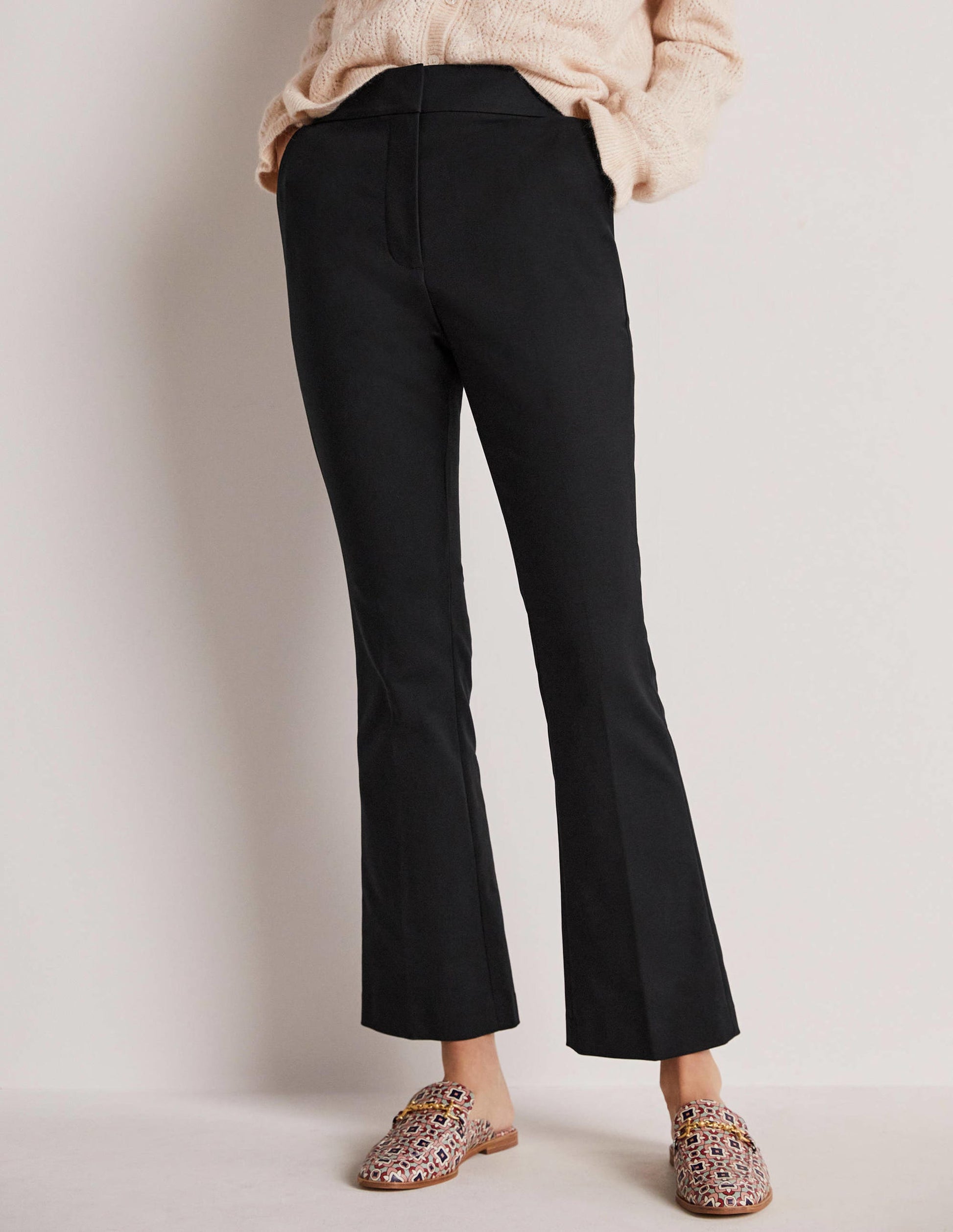 Cropped Flare Trousers-Black-5