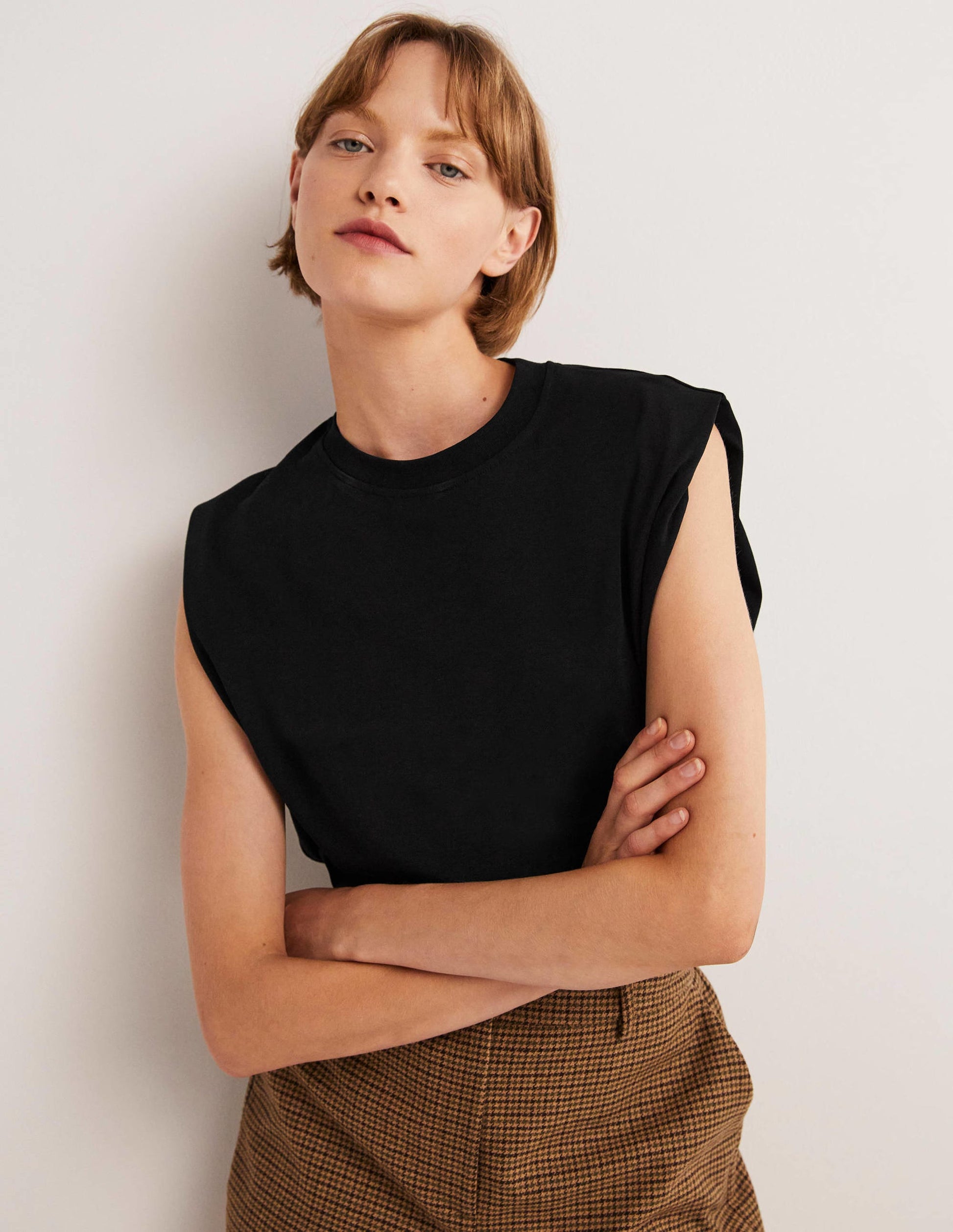 Perfect Cotton Sleeveless Top-Black-4