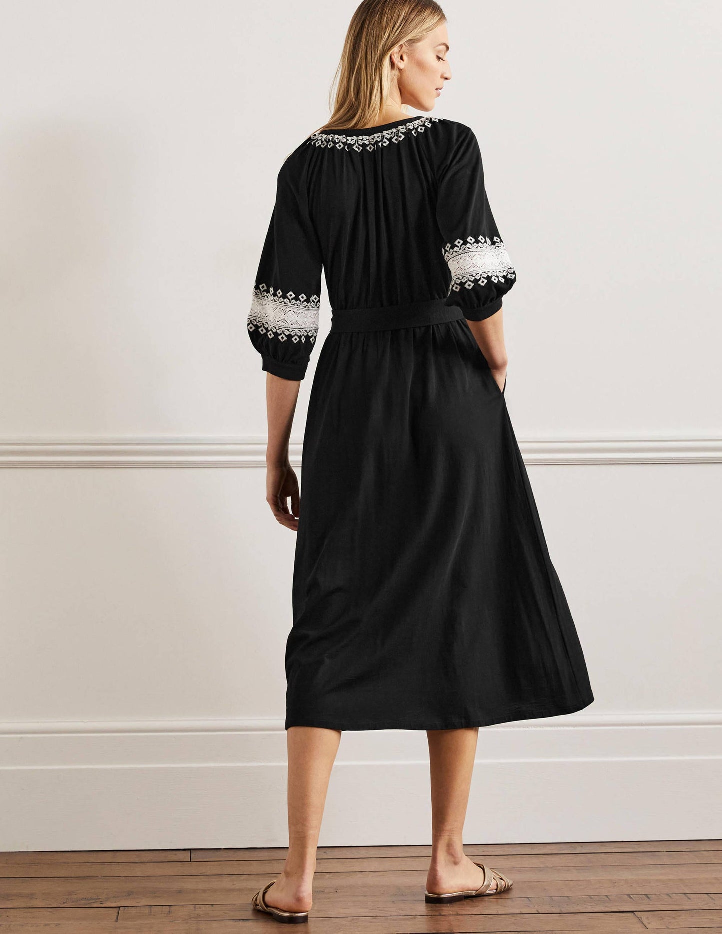 Crochet Trim Jersey Midi Dress-Black