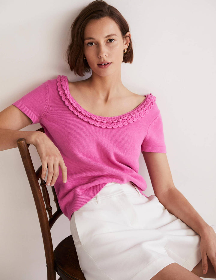 Crochet Scallop Knit T-shirt-Strawberry Daiquiri Pink