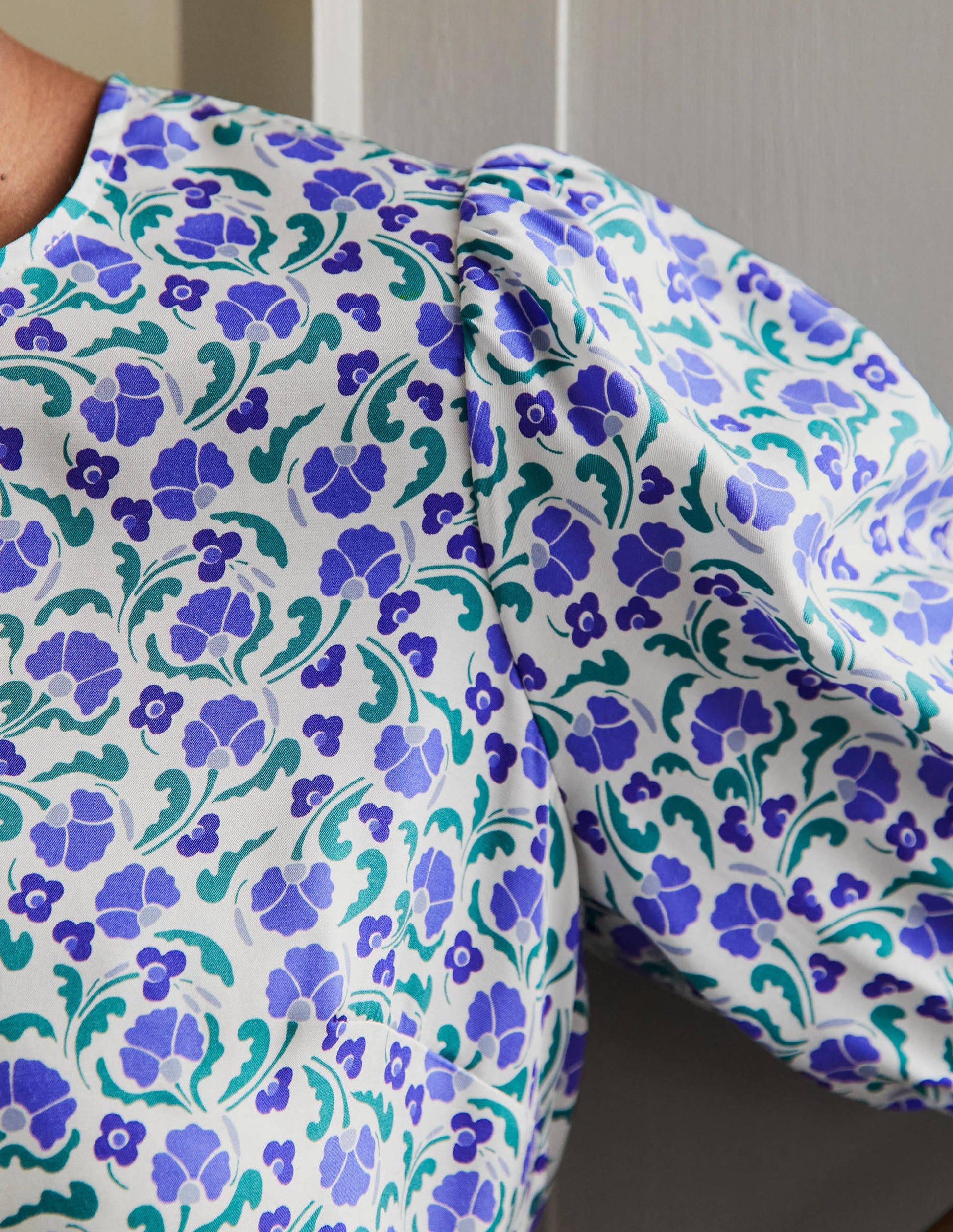 Adriana Puff Sleeve Top-Bluebell, Delicate Bud-2