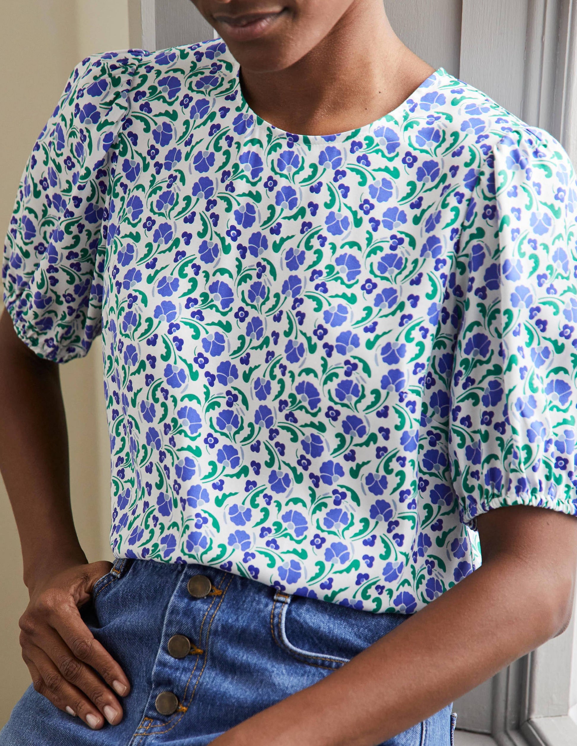 Adriana Puff Sleeve Top-Bluebell, Delicate Bud-4