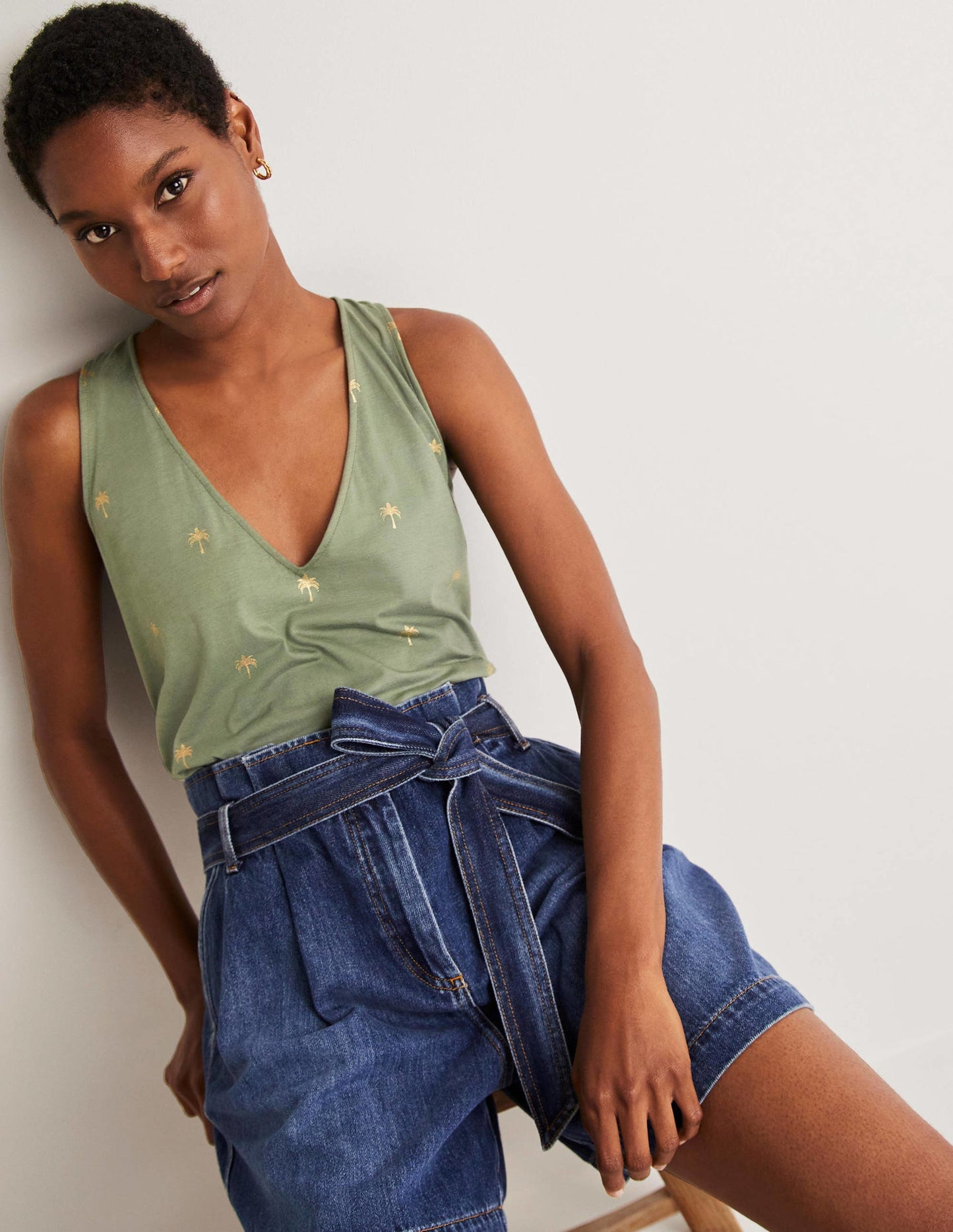 V-Neck Twist Back Jersey Top-Alder and Gold, Paradise Palm