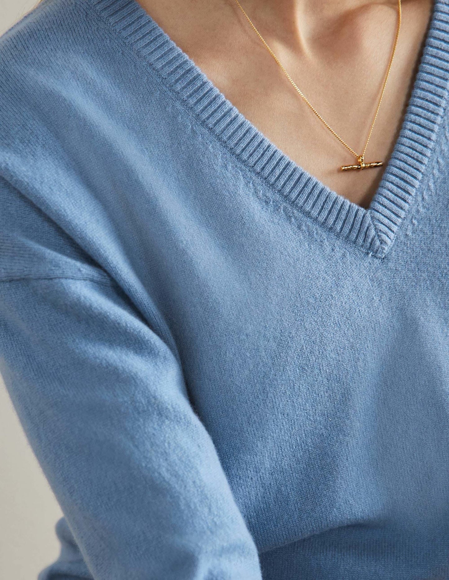 Cashmere V-neck Relaxed Jumper-Riviera Blue