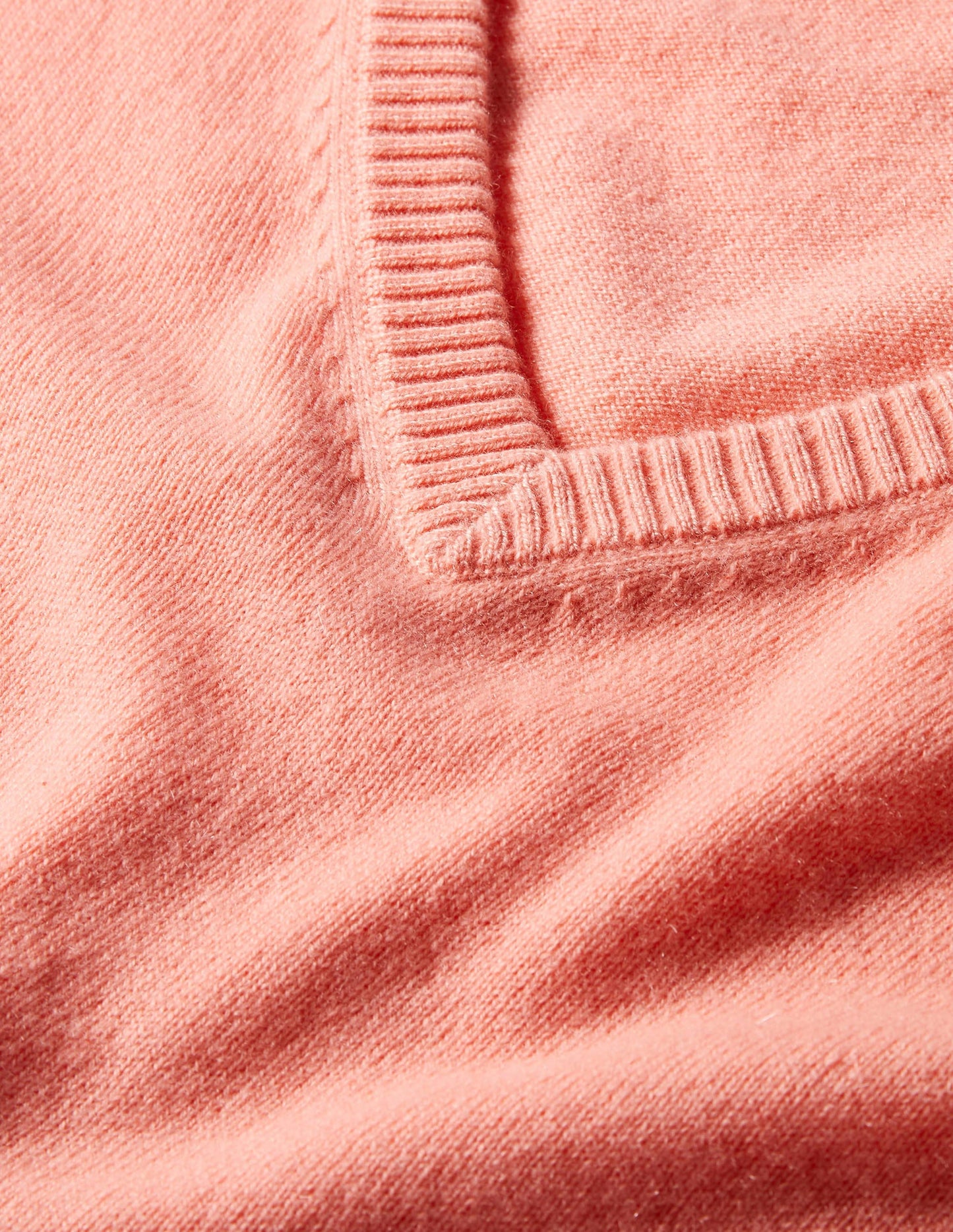 Cashmere V-neck Relaxed Jumper-Chalky Coral