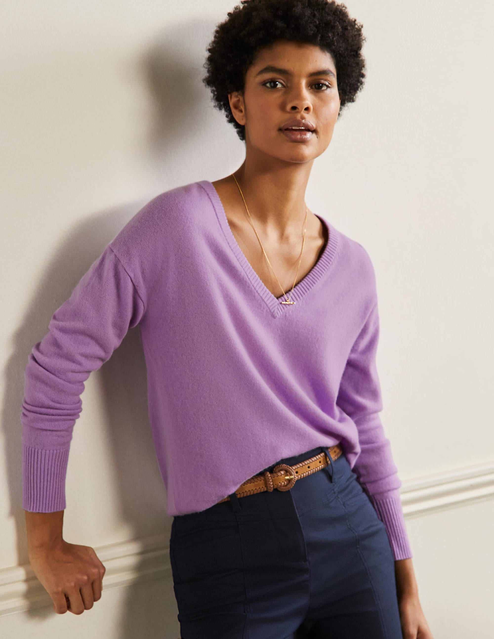 Cashmere V-neck Relaxed Jumper-African Violet - Image 1