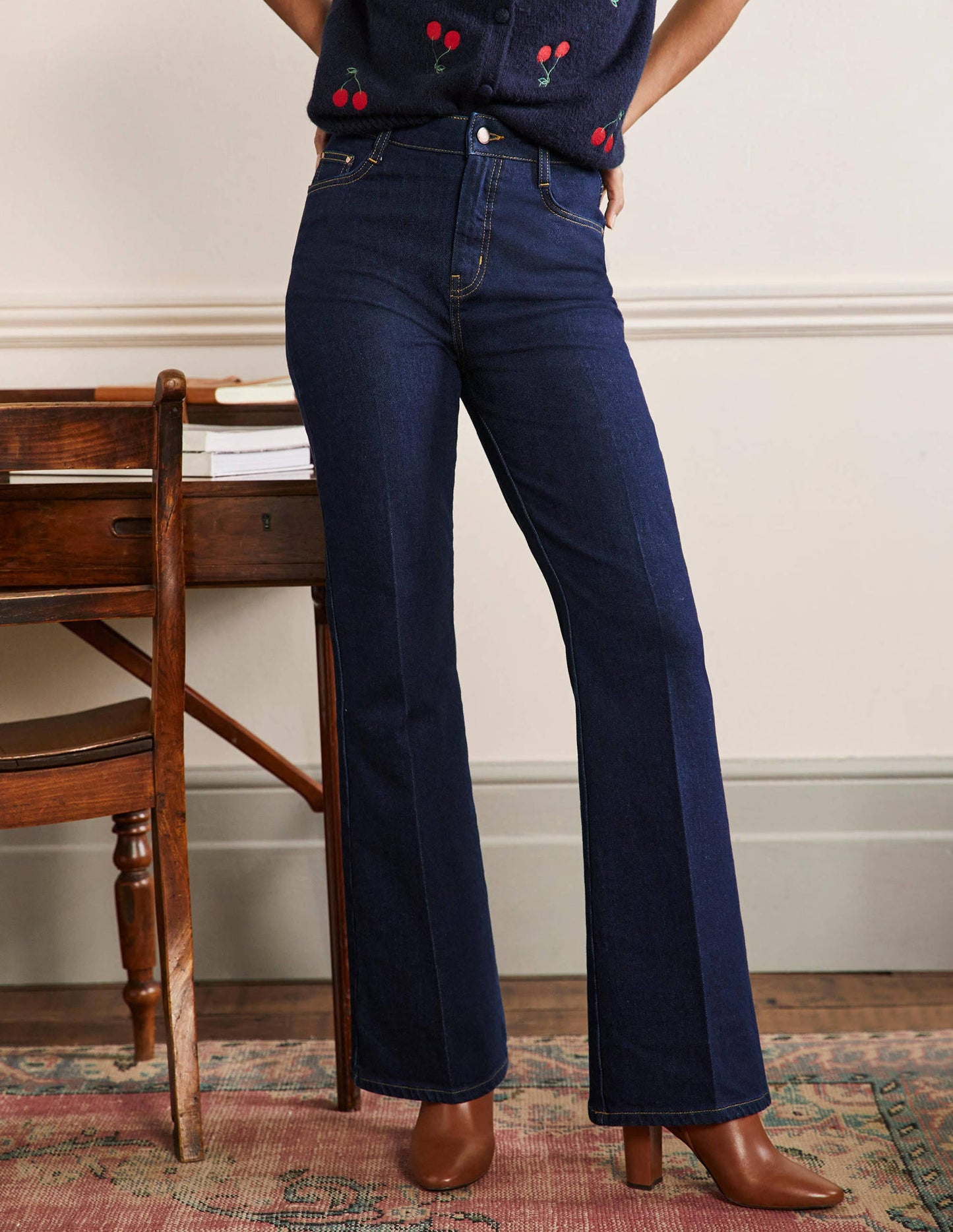 Antonia Smart Flare Jeans-Indigo