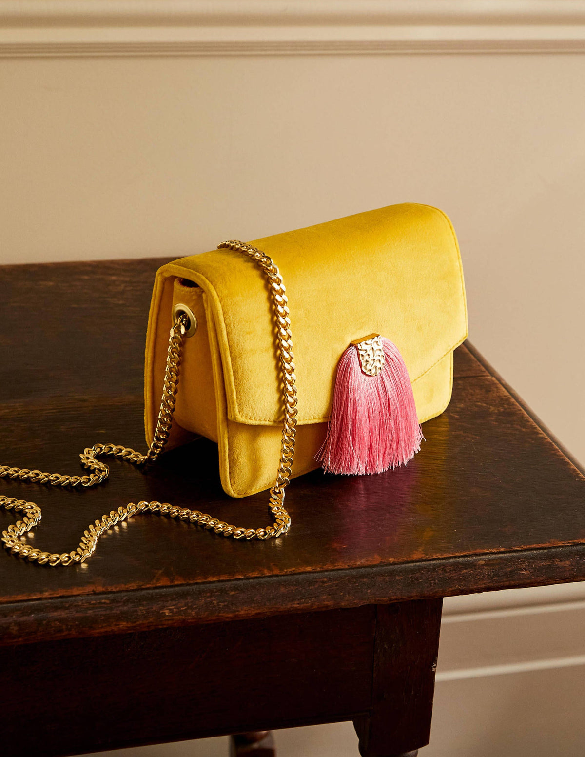 Velvet Tassel Crossbody Bag-Honeycomb/Sachet Pink - Image 1
