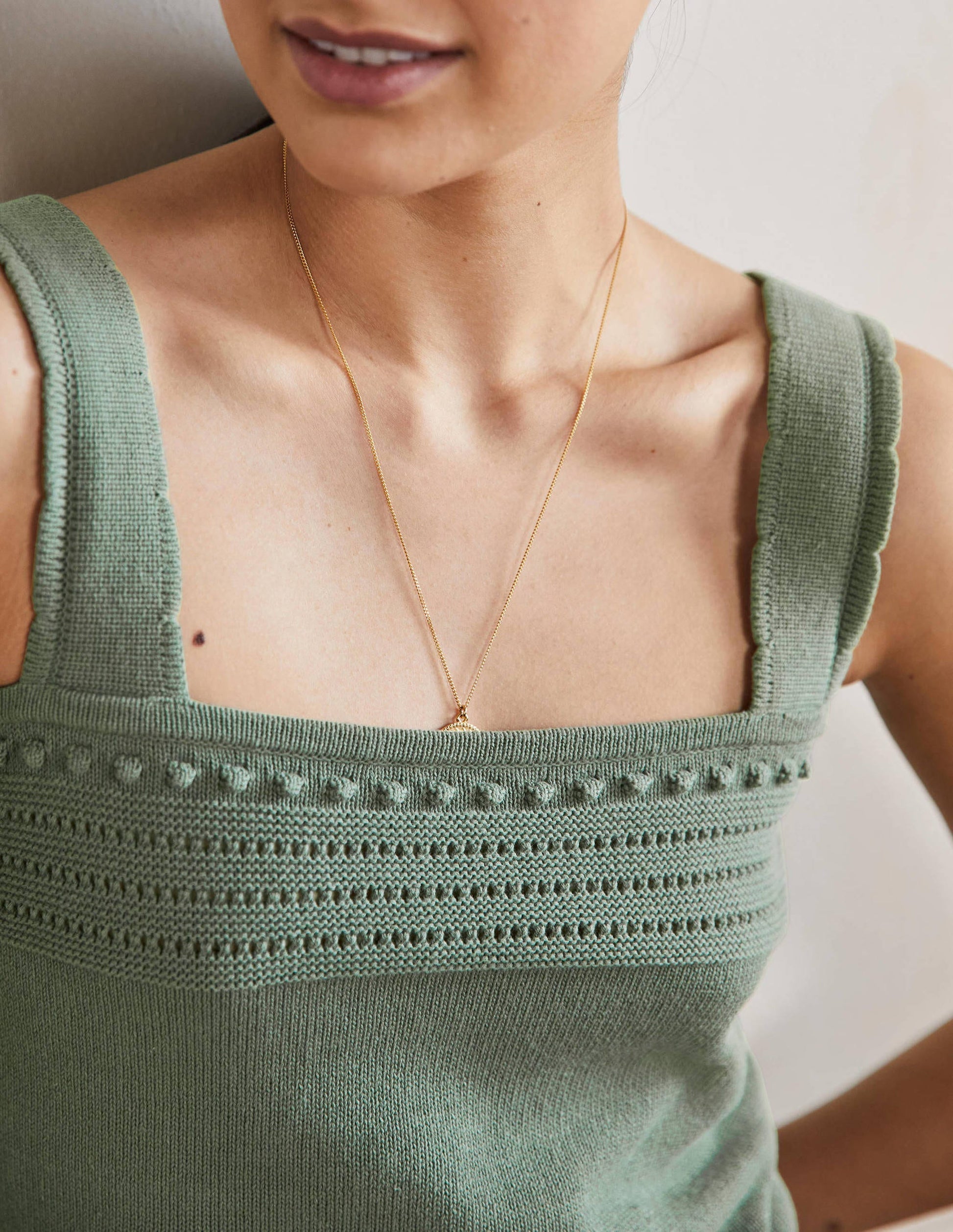 Crochet Detail Knitted Vest-Alder-2