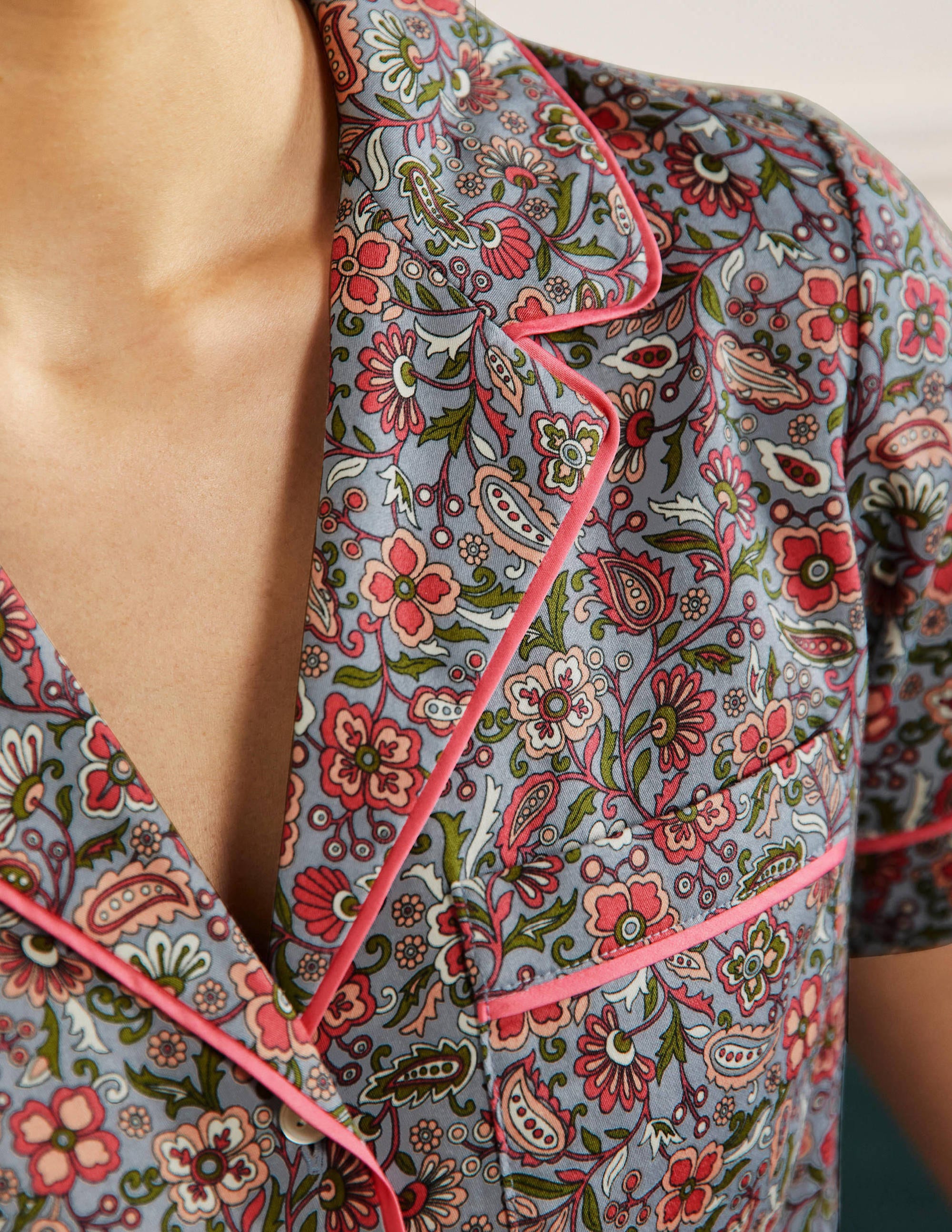 Short Sleeve Pyjama Shirt-Blue/Ivory Oriental Paradise - Image 2