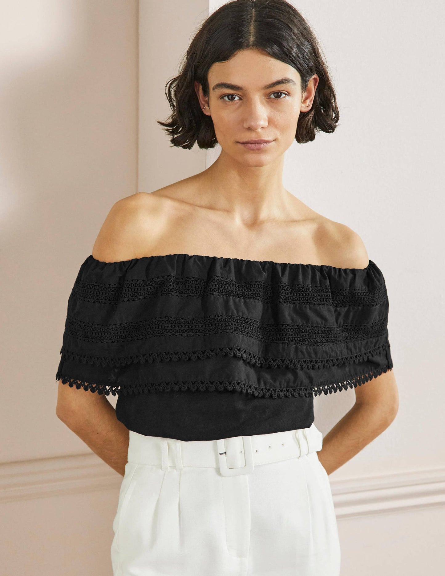Bardot Woven Mix Detail Top-Black