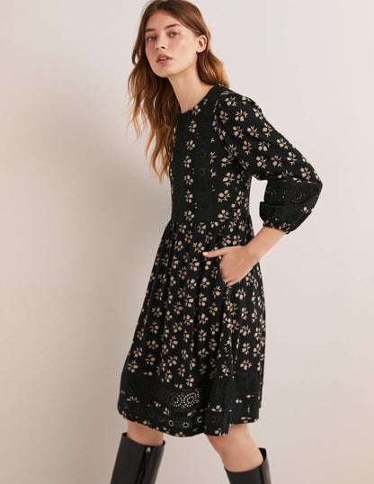 Detail Insert Jersey Dress-Black, Bouquet Bud-1