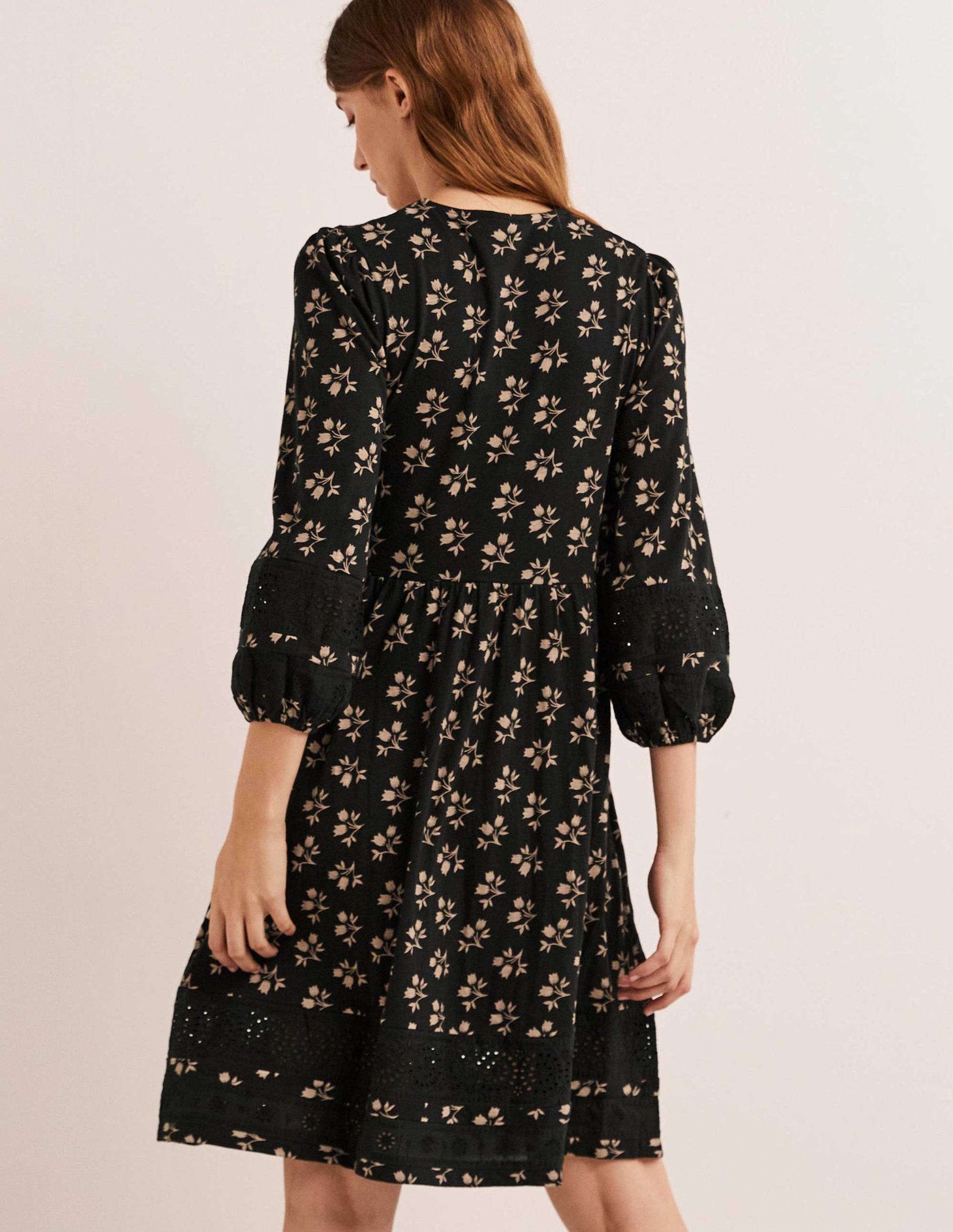 Detail Insert Jersey Dress-Black, Bouquet Bud-3