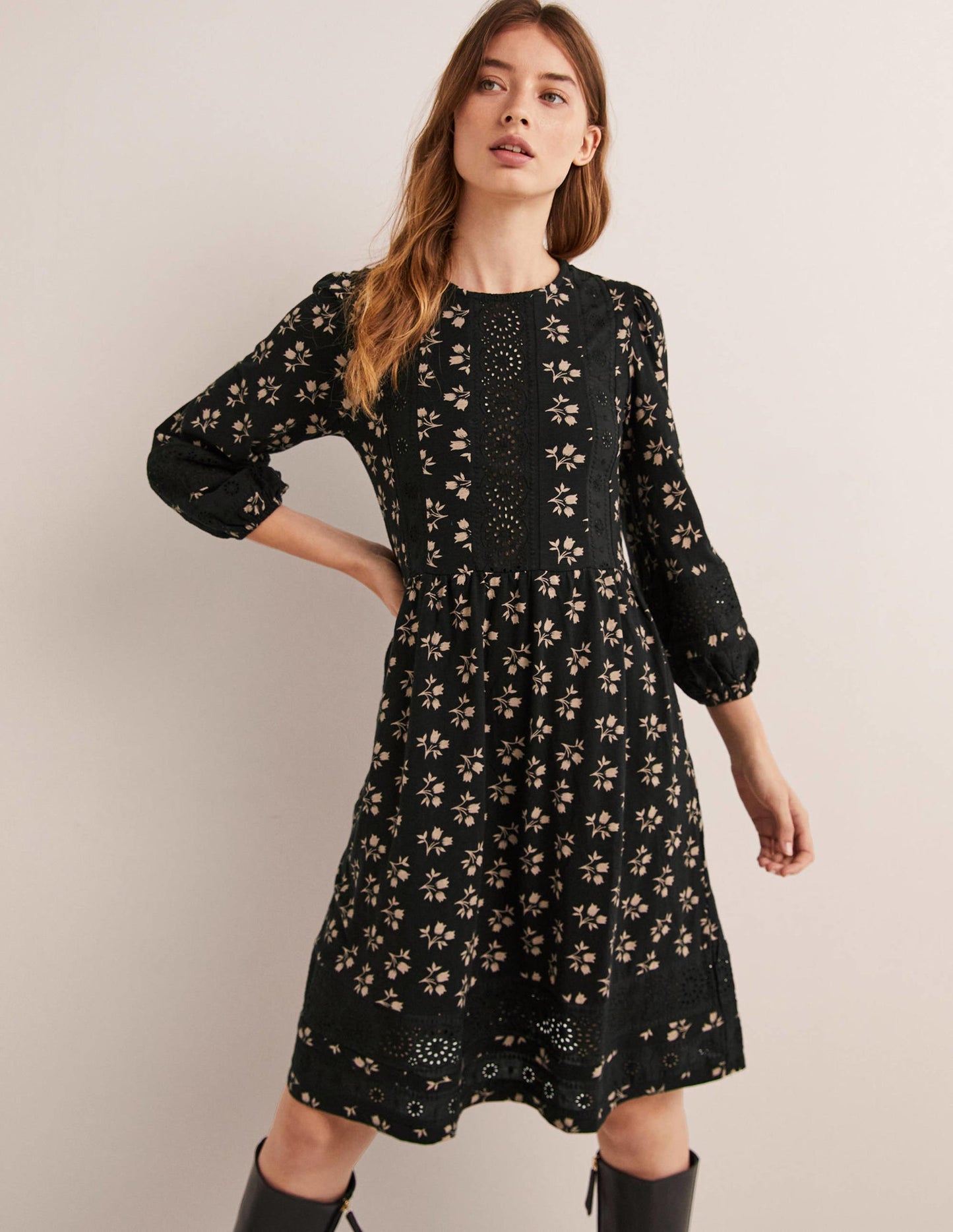 Detail Insert Jersey Dress-Black, Bouquet Bud