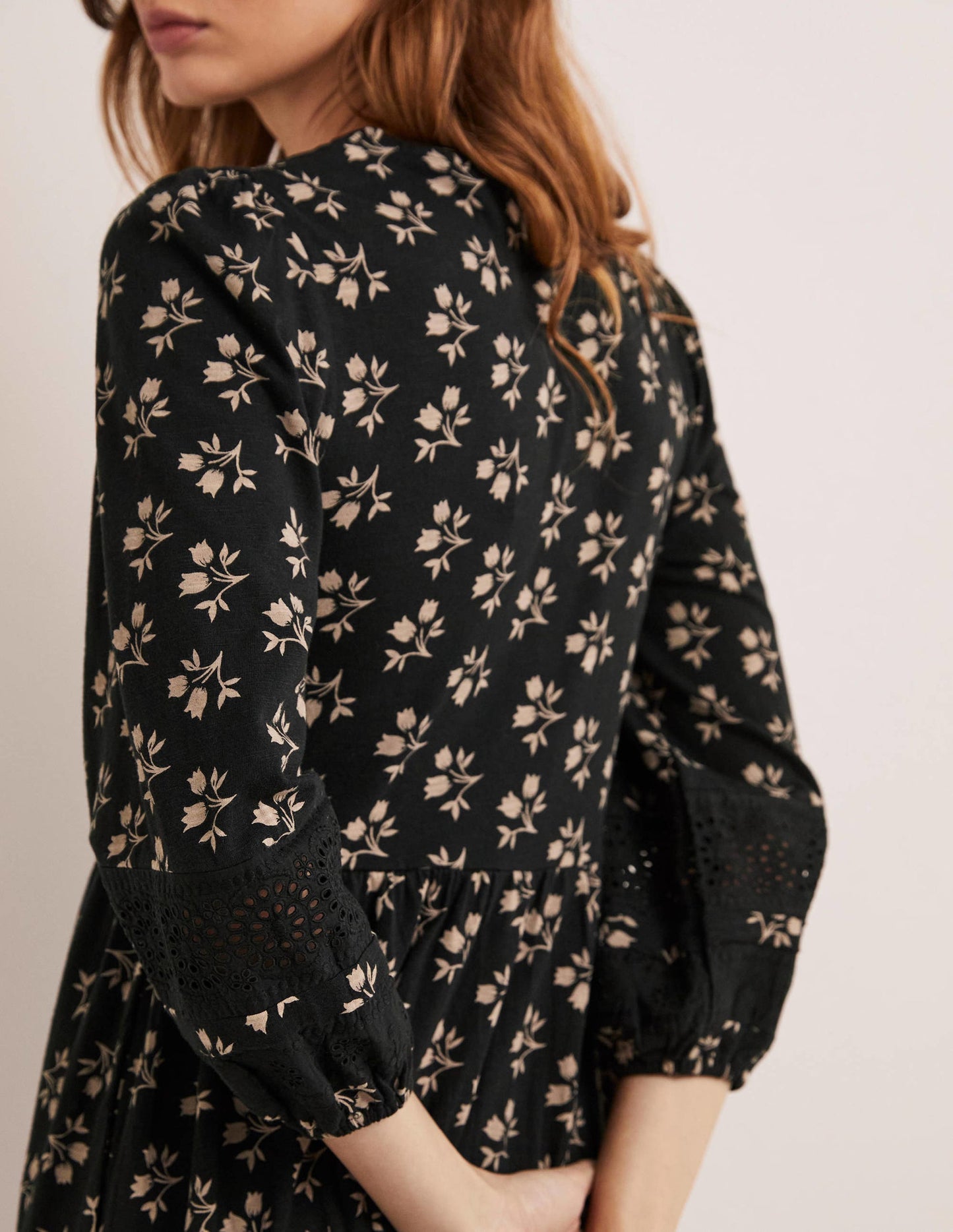 Detail Insert Jersey Dress-Black, Bouquet Bud