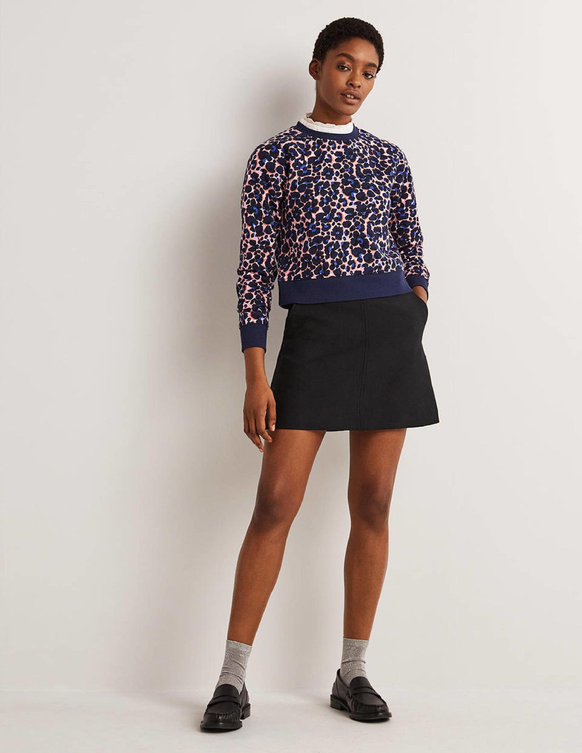 Cropped Raglan Sweatshirt-French Navy, Abstract Bud-5