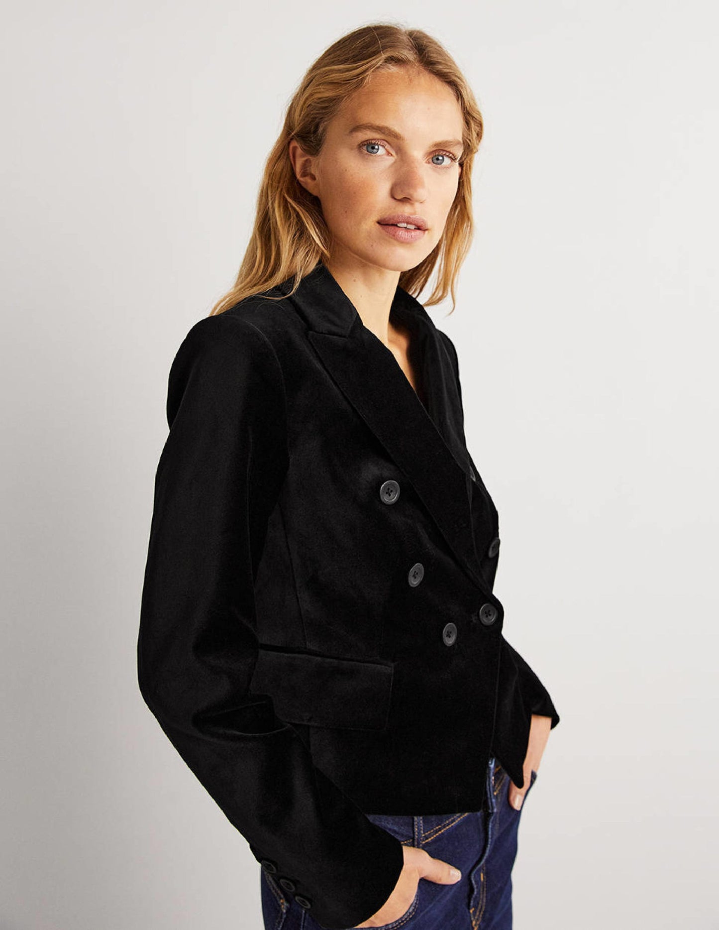 Double Breasted Velvet Blazer-Black