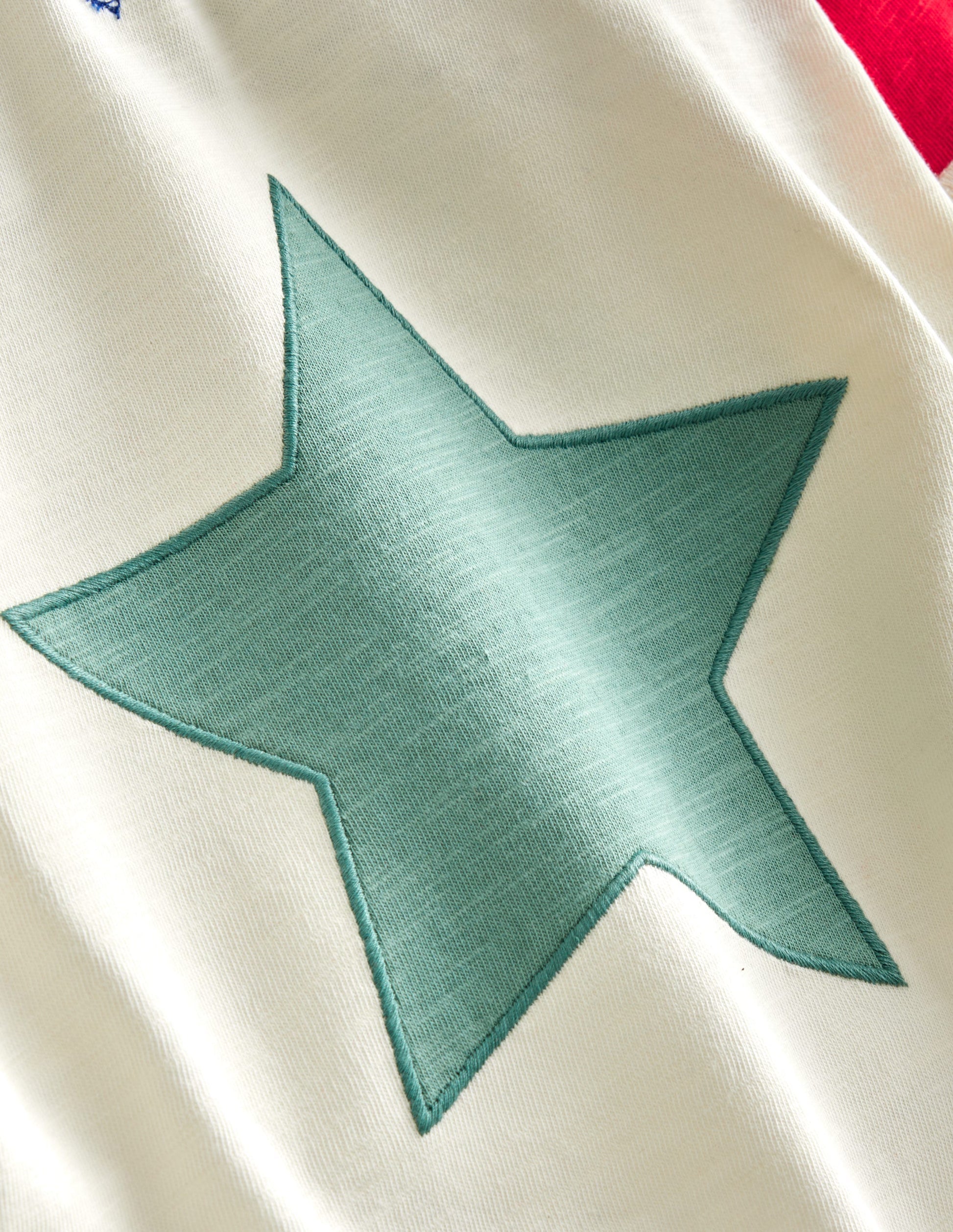 Hooded Logo Raglan T-shirt-Ivory/Peppadew Star-3