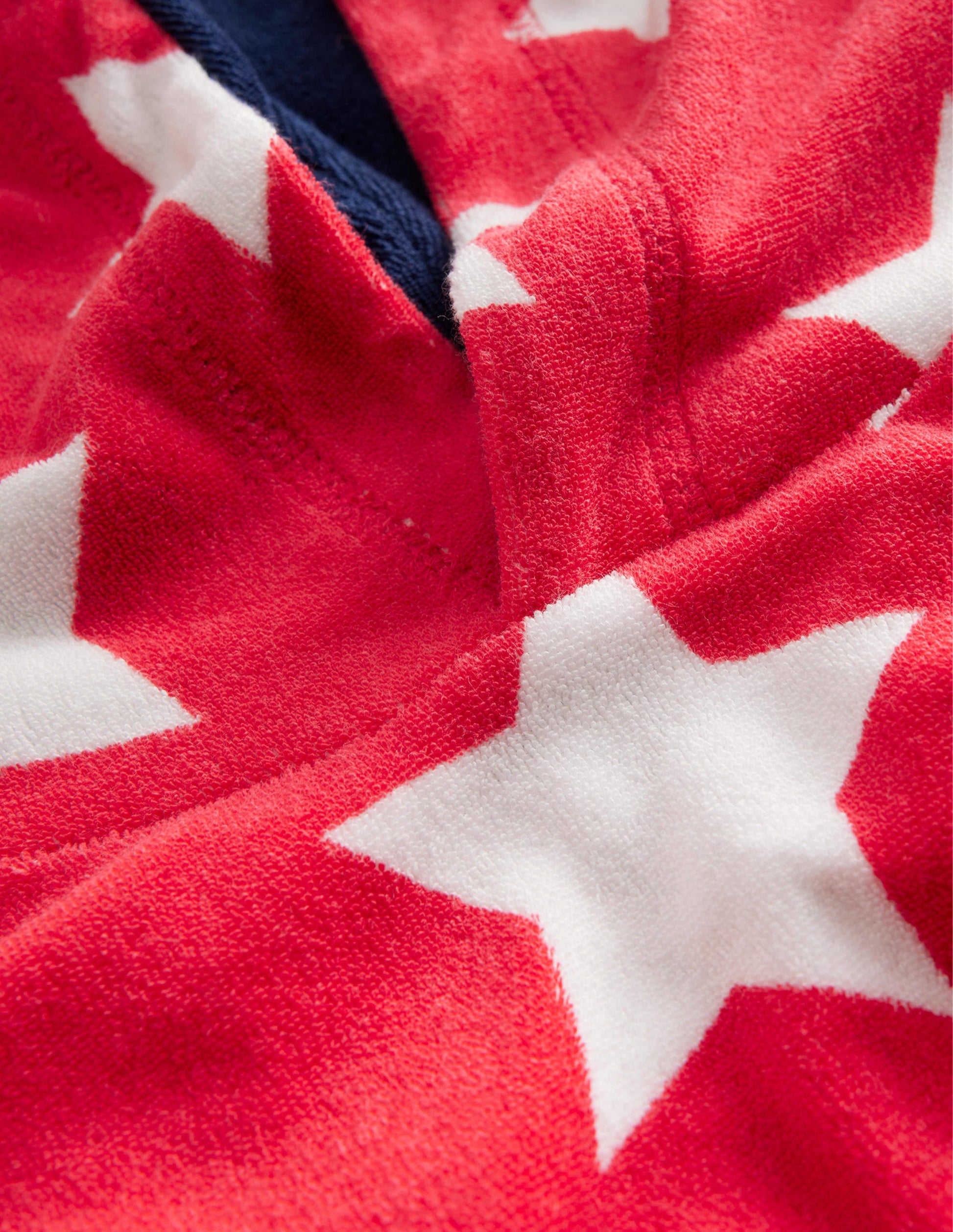 Towelling Throw-on-Red Star-3