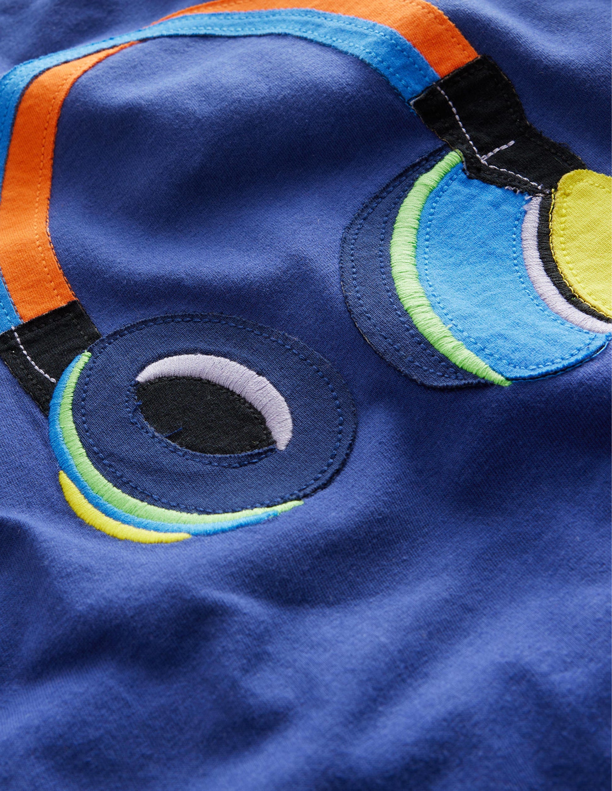 Appliqué T-shirt-Soft Blue Headphones-3