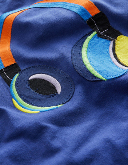 Appliqué T-shirt-Soft Blue Headphones-3