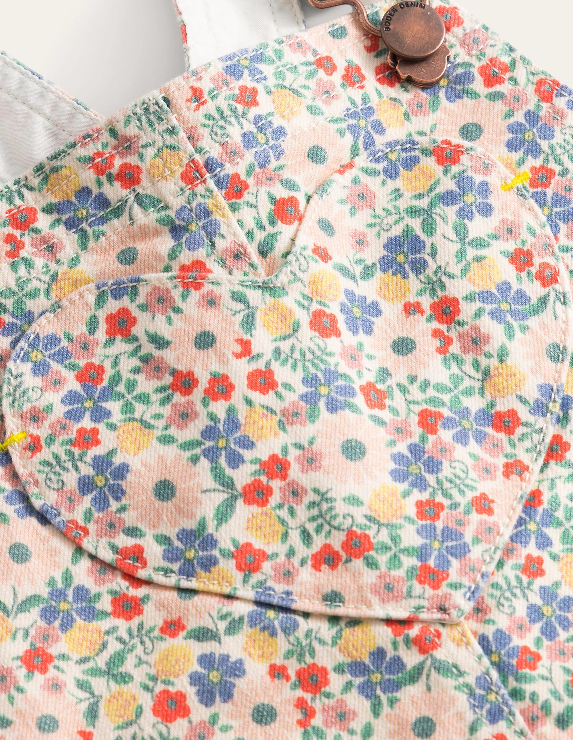 Heart Pocket Short Dungarees-Vanilla Pod Floral - Image 3