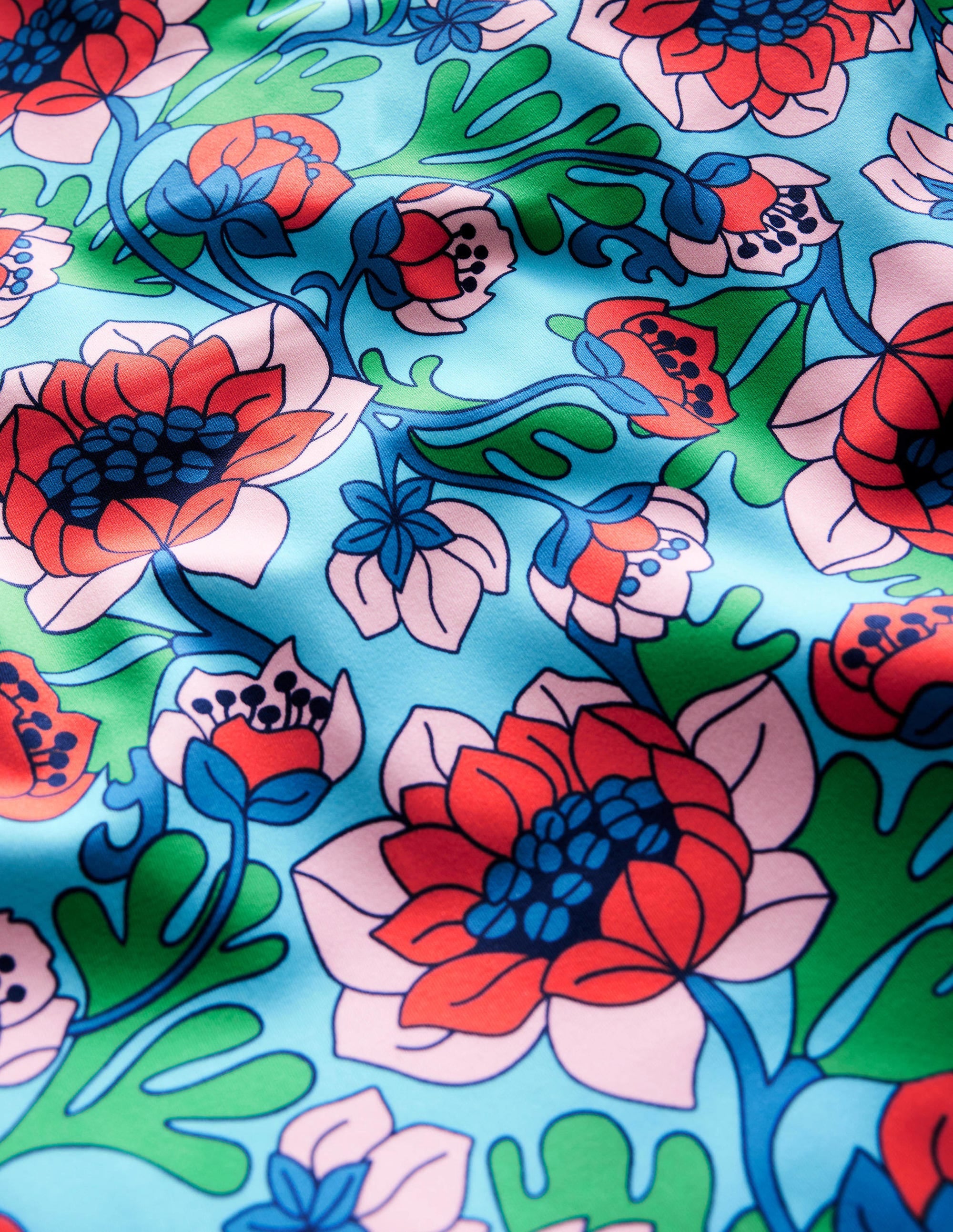 Patterned Rash Vest-Red Poppy Spring Time Floral - Image 3