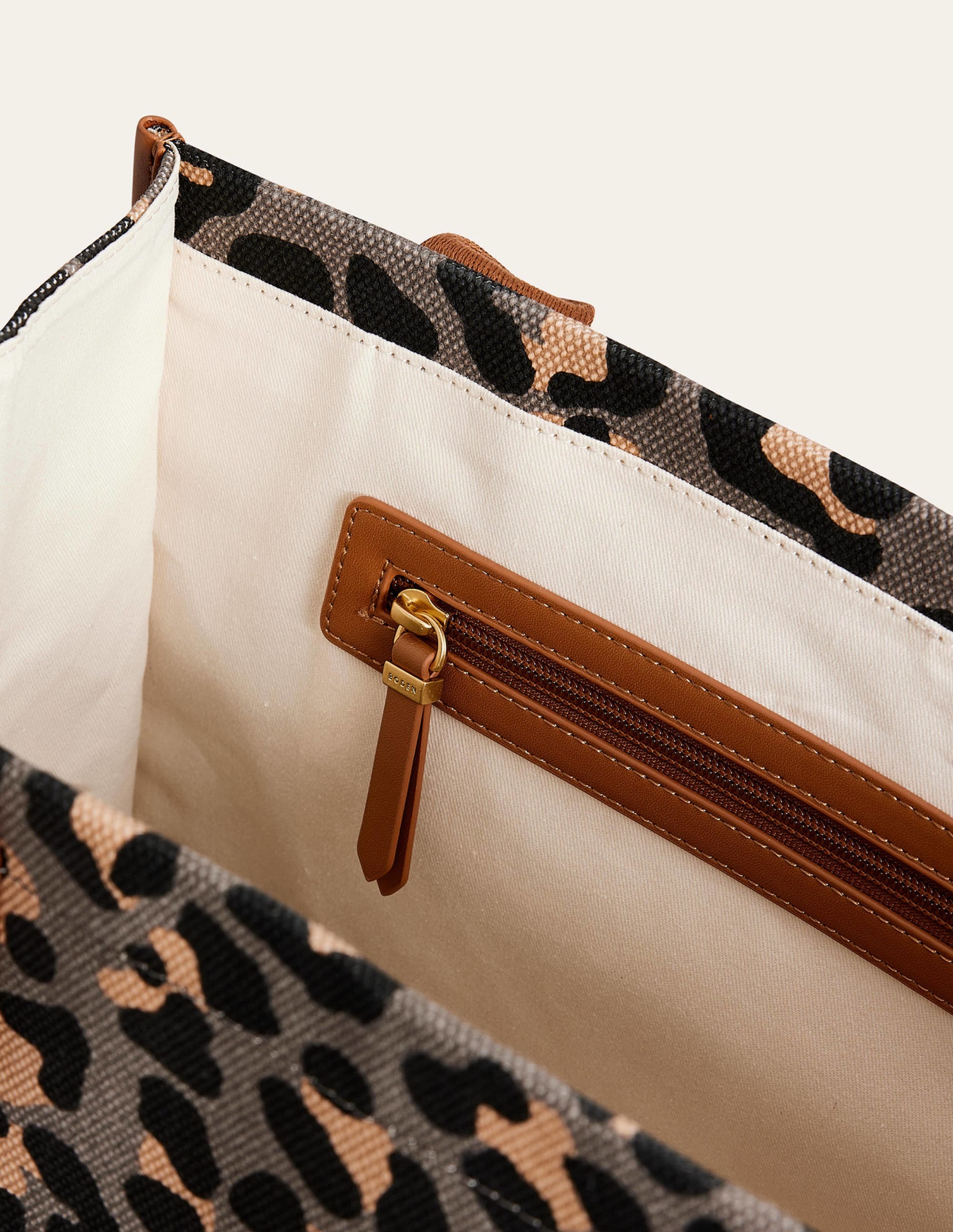 Tilda Canvas Tote Bag-Pewter Cheetah Pop - Image 5