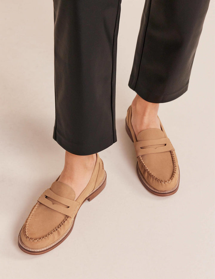 Classic Moccasin Loafers-Maple Sugar Nubuck