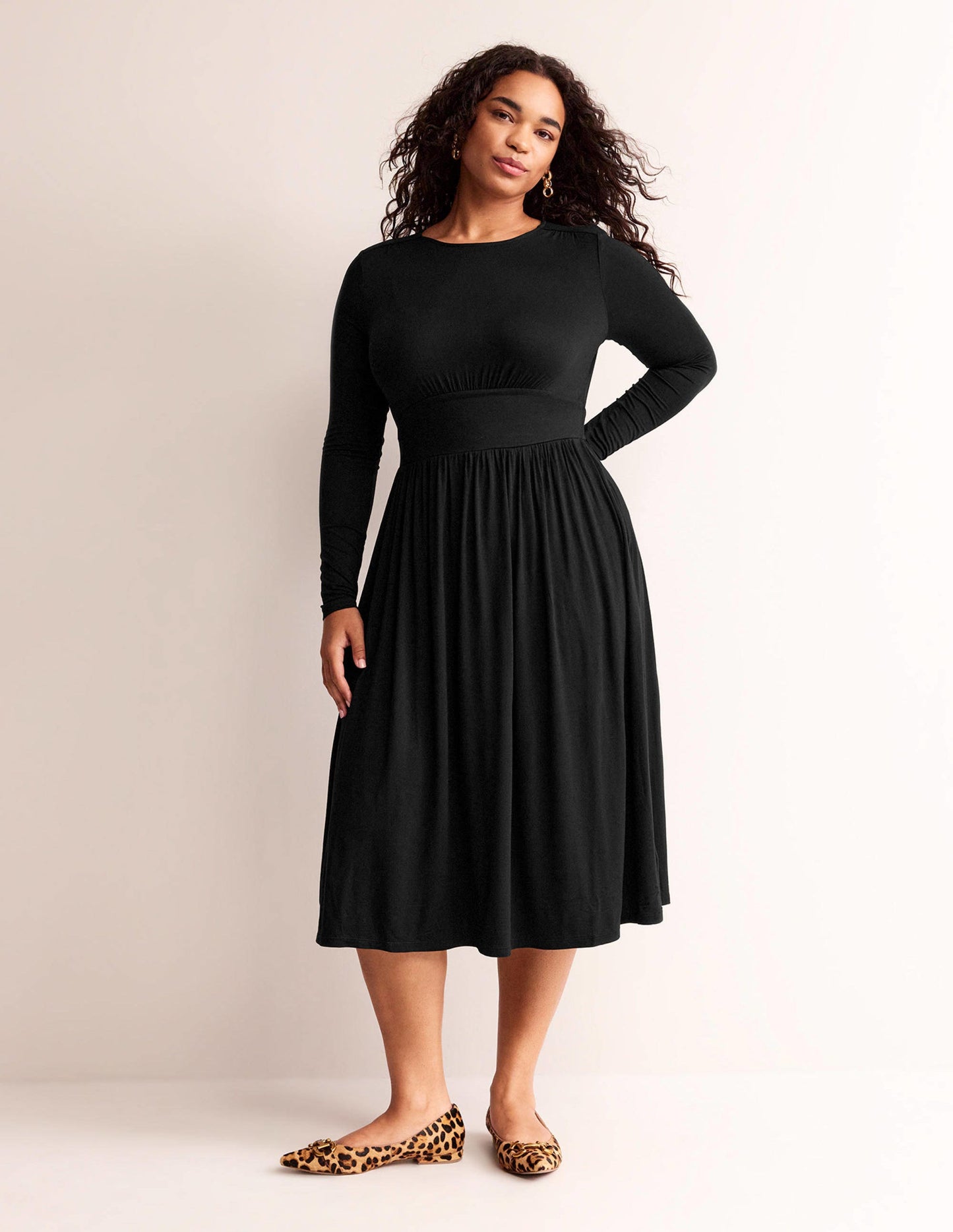 Thea Long Sleeve Midi Dress-Black