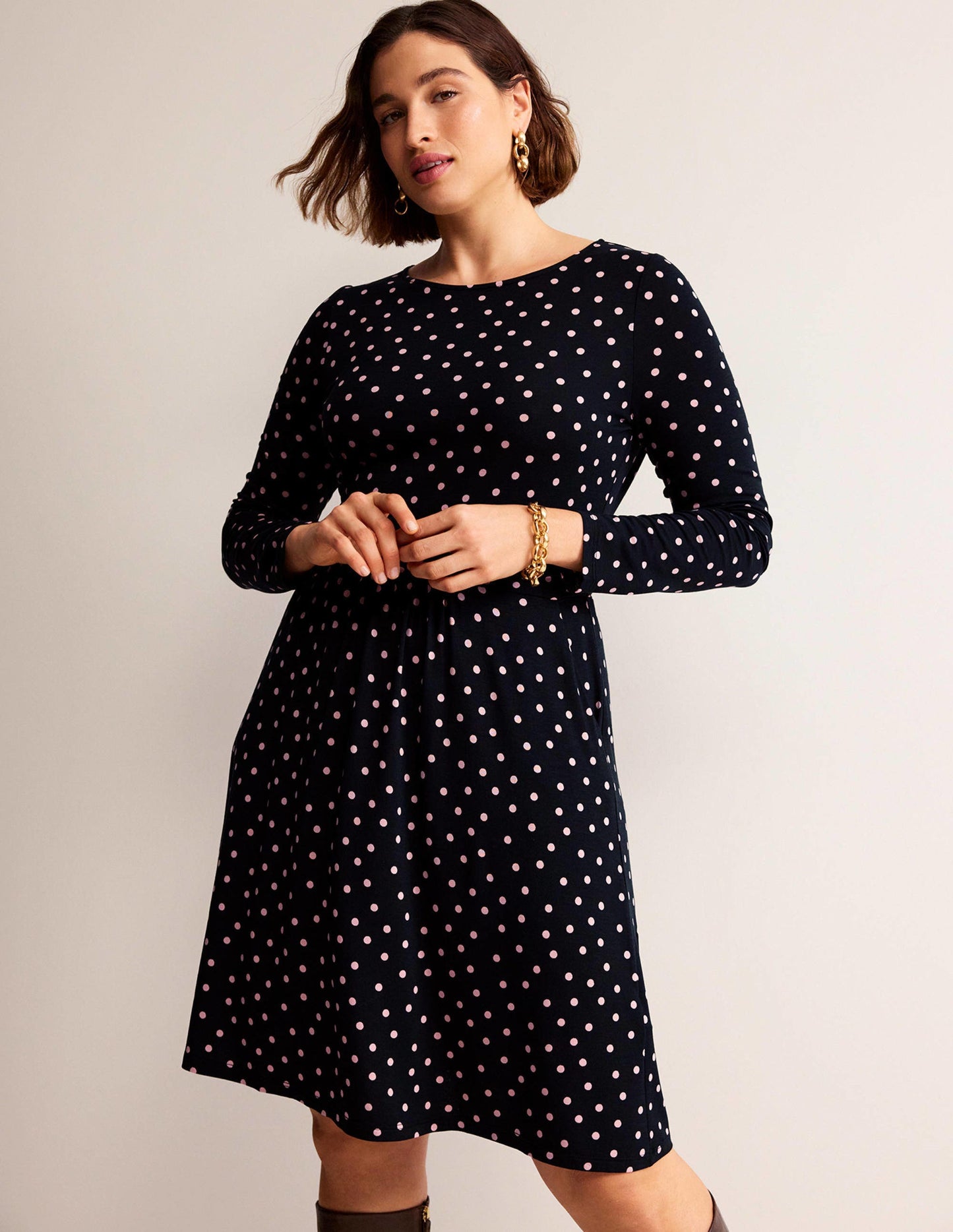 Abigail Jersey Dress-Black and Milkshake, Spot