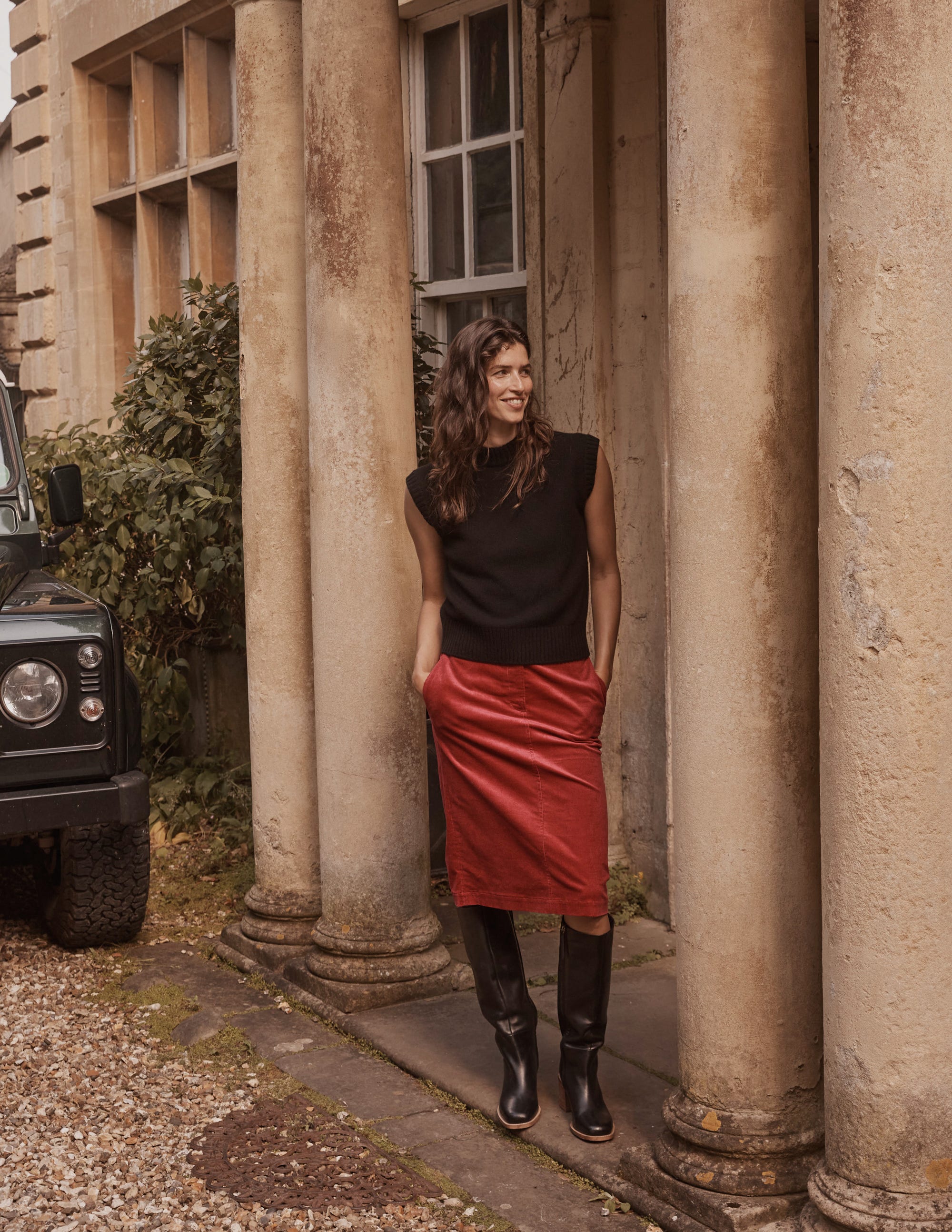 Chunky Cashmere Crew Neck Tank-Black - Image 5