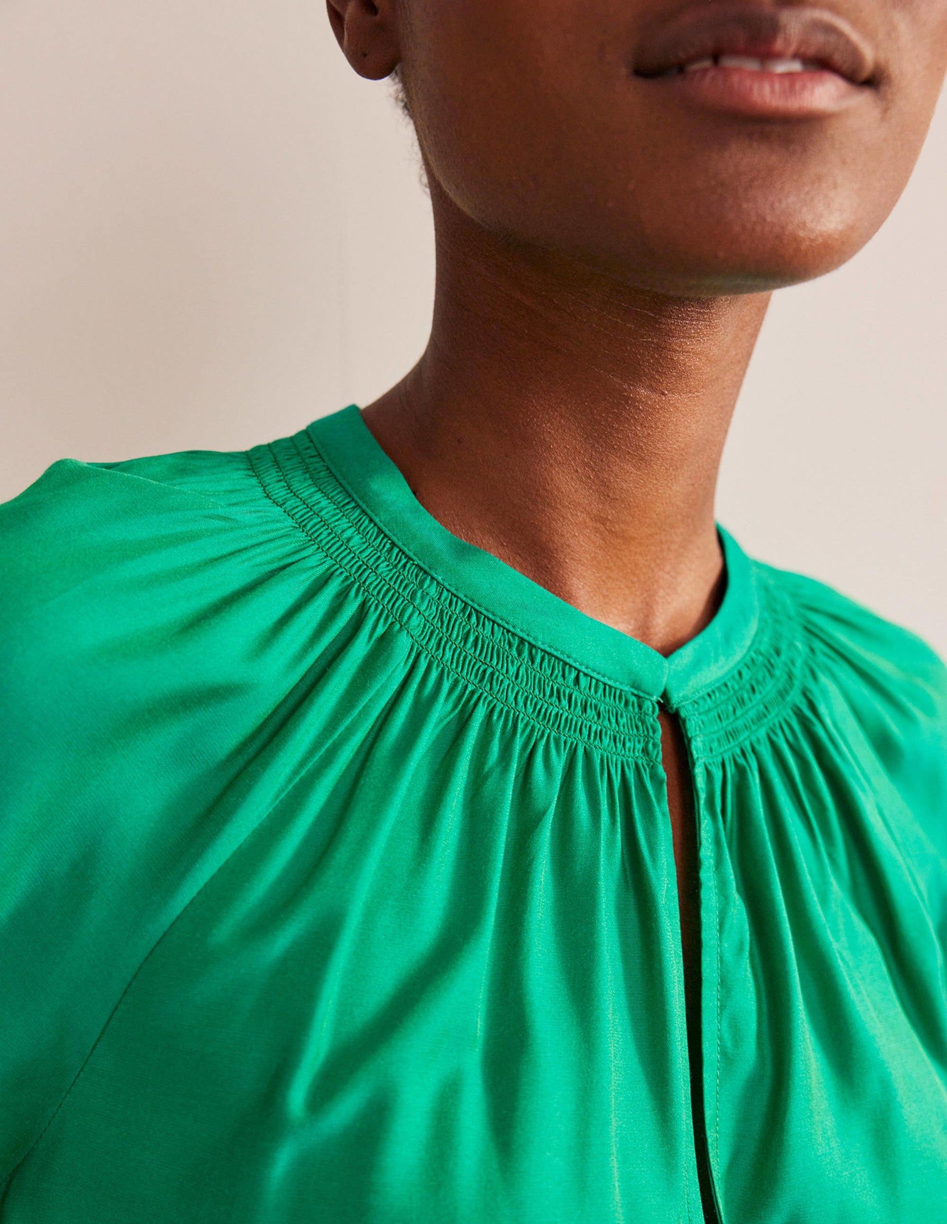 Stella Top-Meadow Green-2