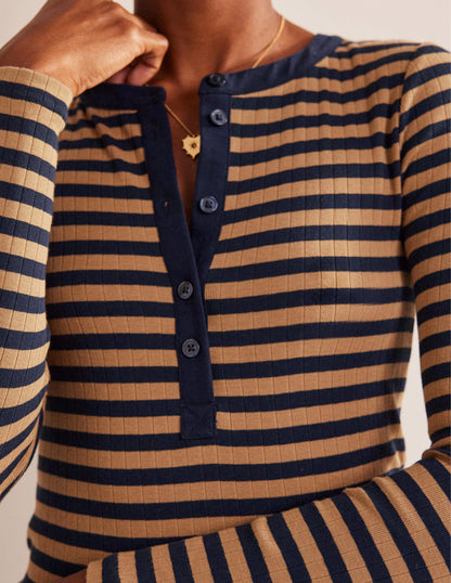 Anna Rib Henley T-Shirt-Navy, Camel-2