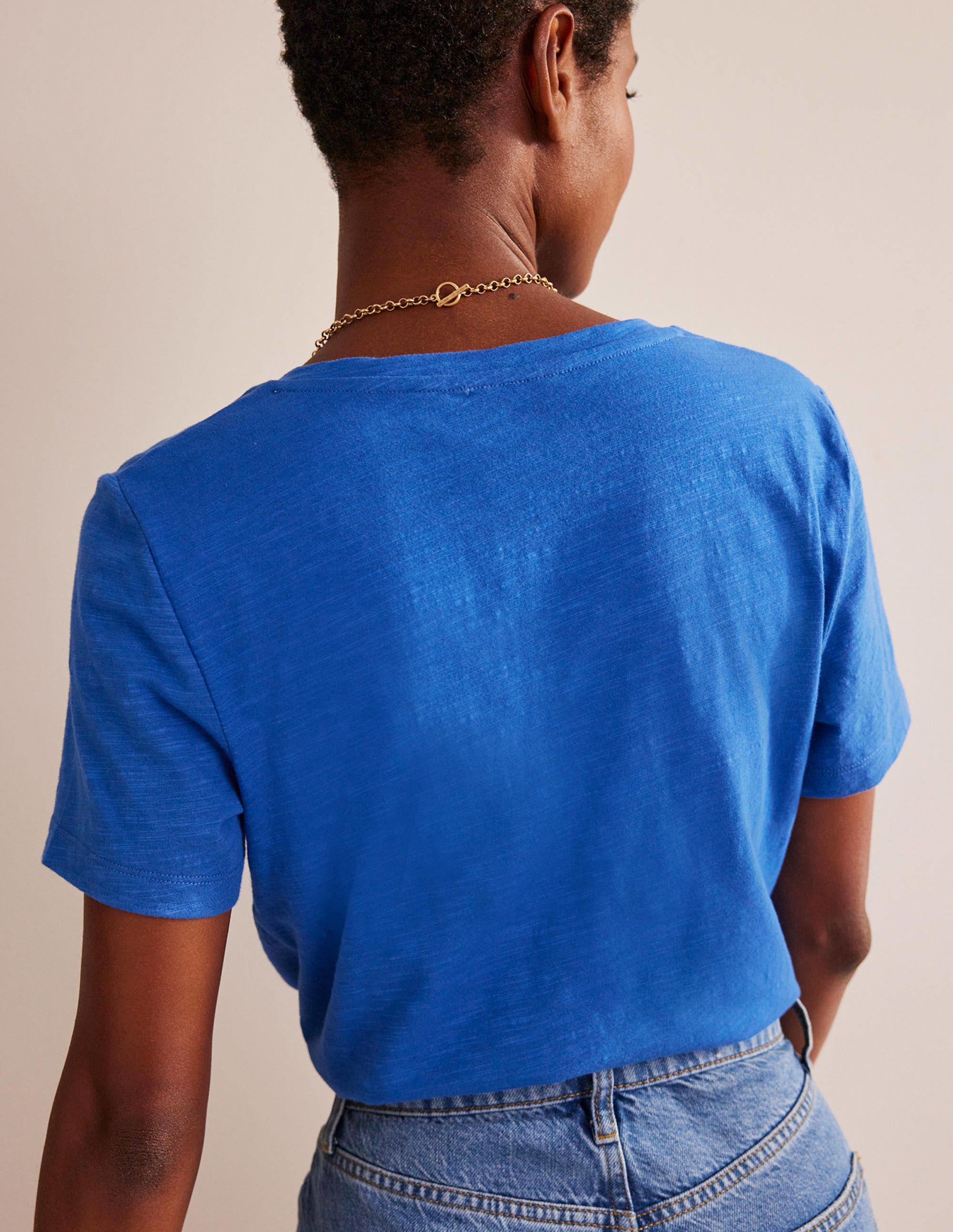 Regular V-Neck Slub T-shirt-Meadow Spring - Image 3