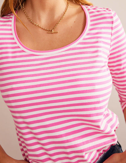 3/4 Sleeve Scoop Neck Top-Ivory, Pink