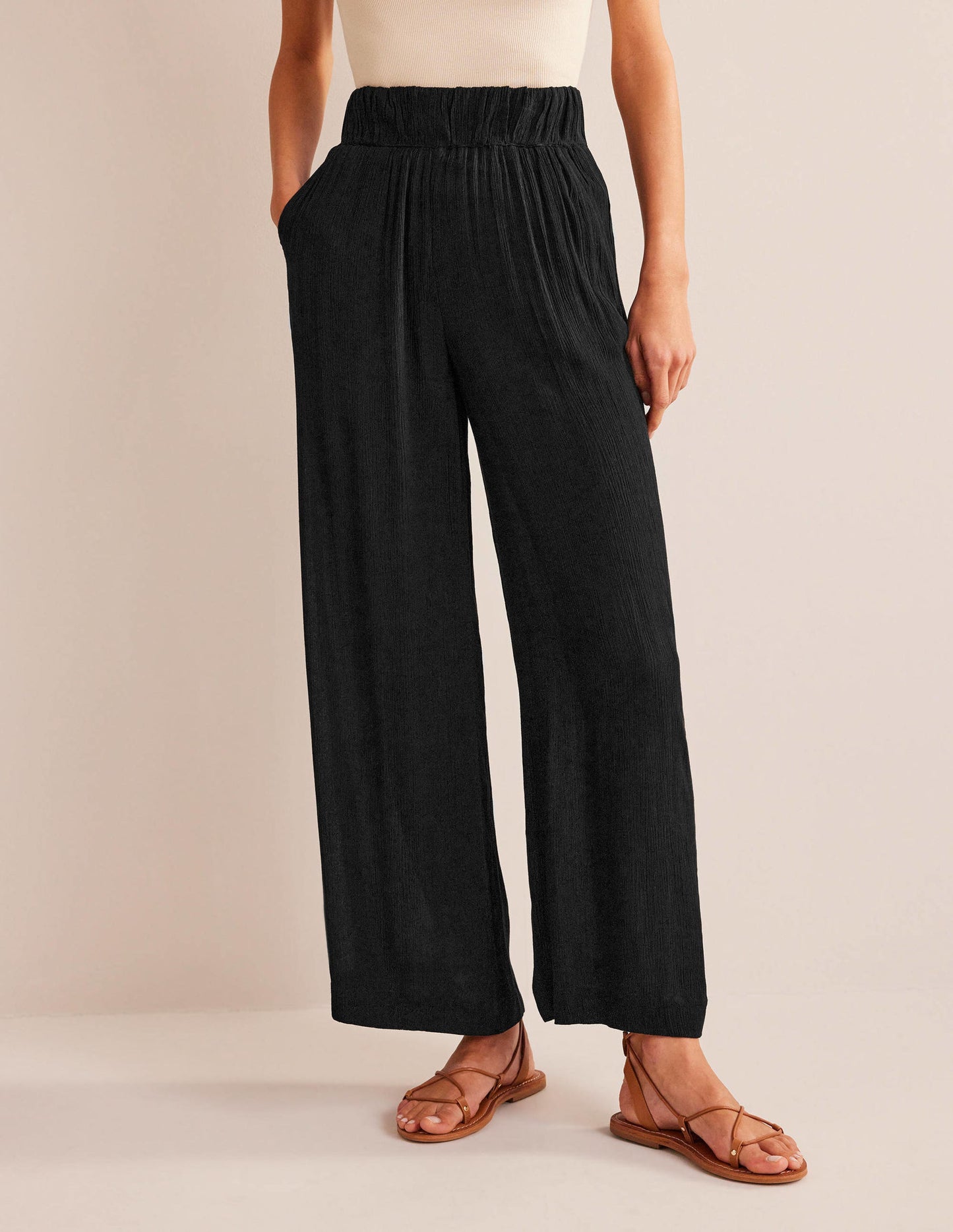 Crinkle Wide Leg Trousers-Black