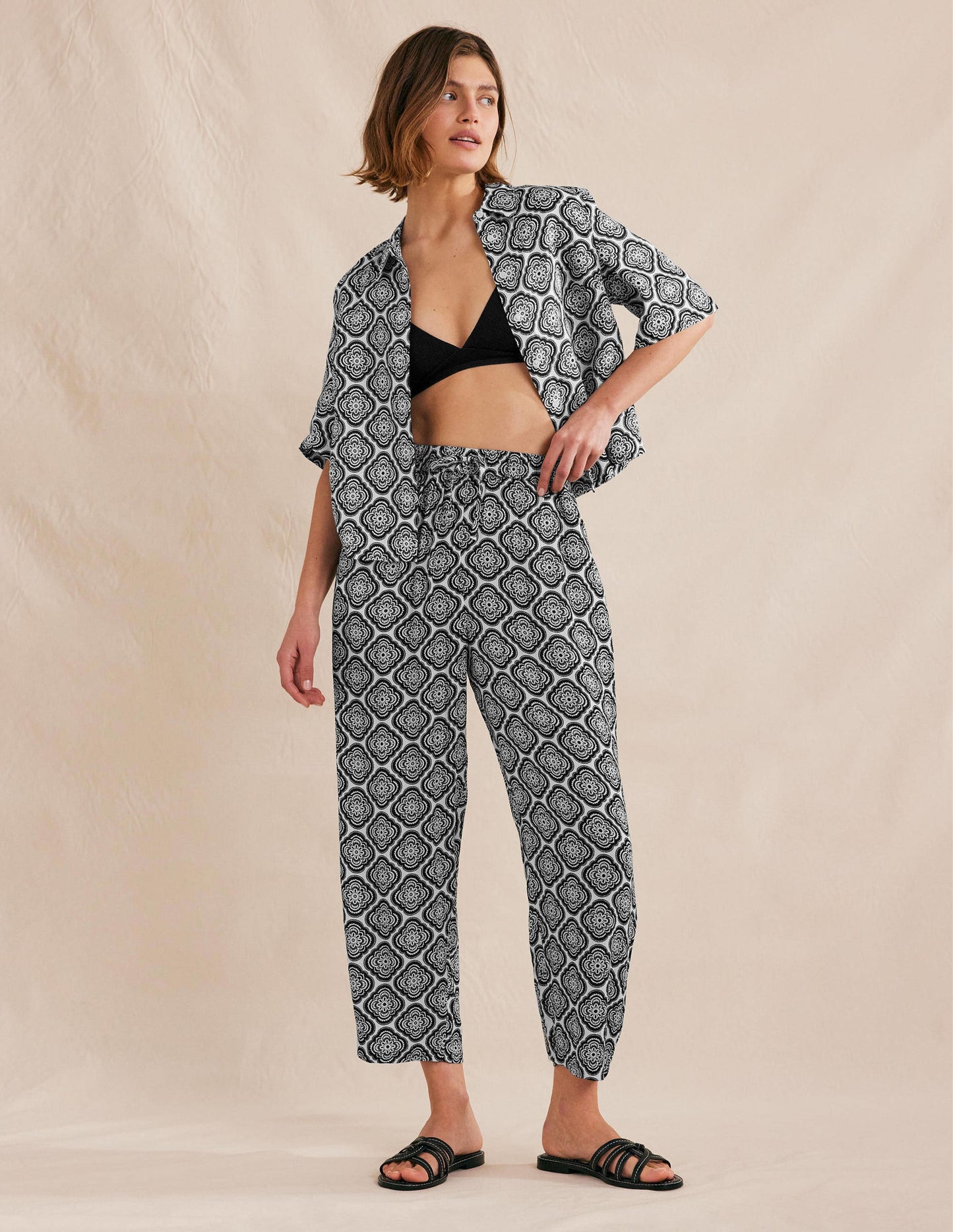 Crinkle Tapered Trousers-Black, Botanic Blush