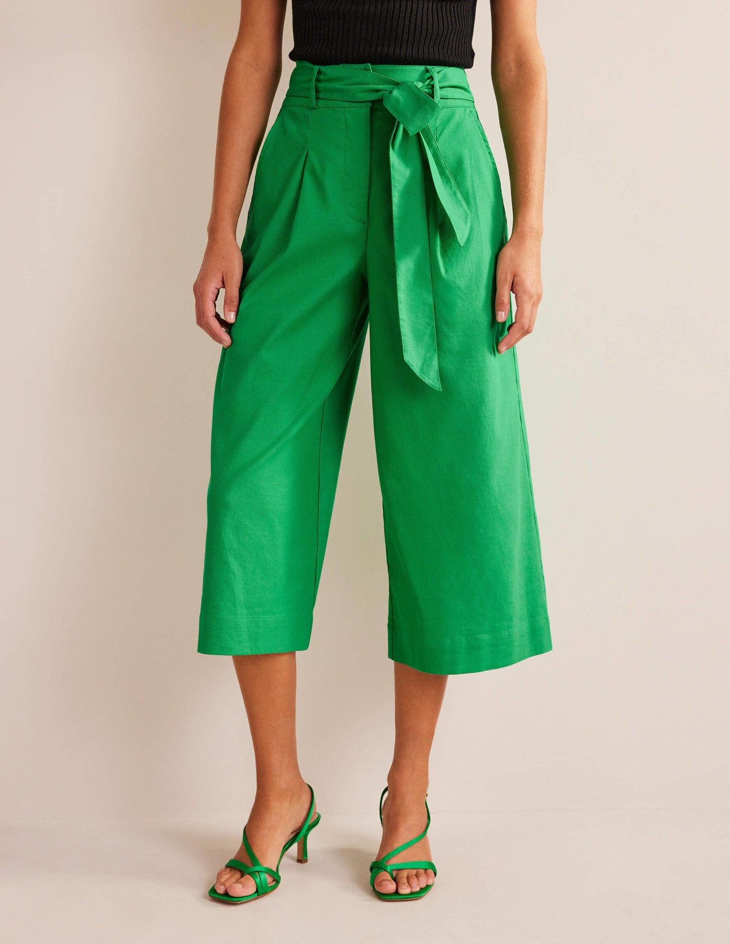 Cropped Wide-Leg Trousers-Rich Emerald