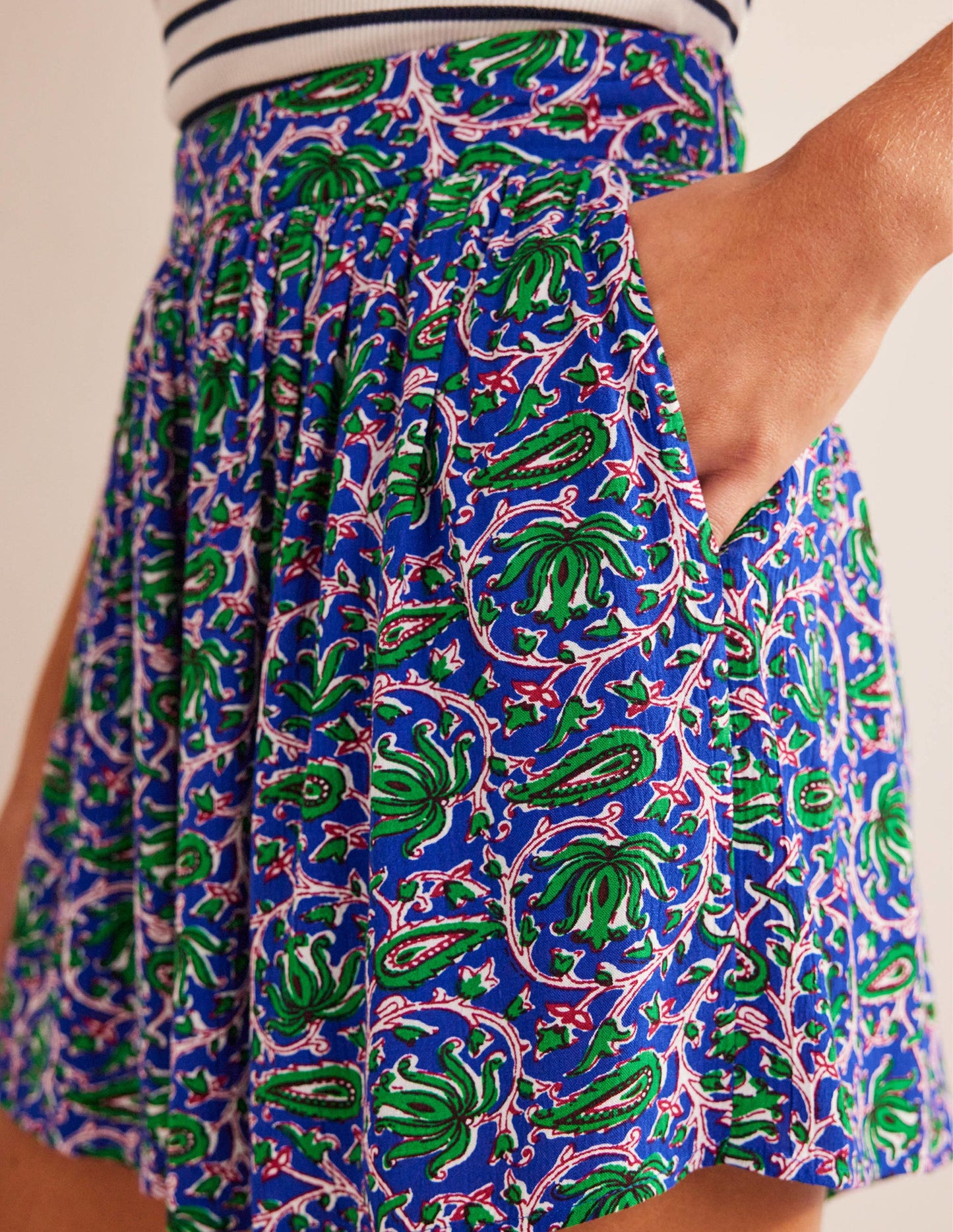 Crinkle Shorts-Blue Wave, Botanic Vine