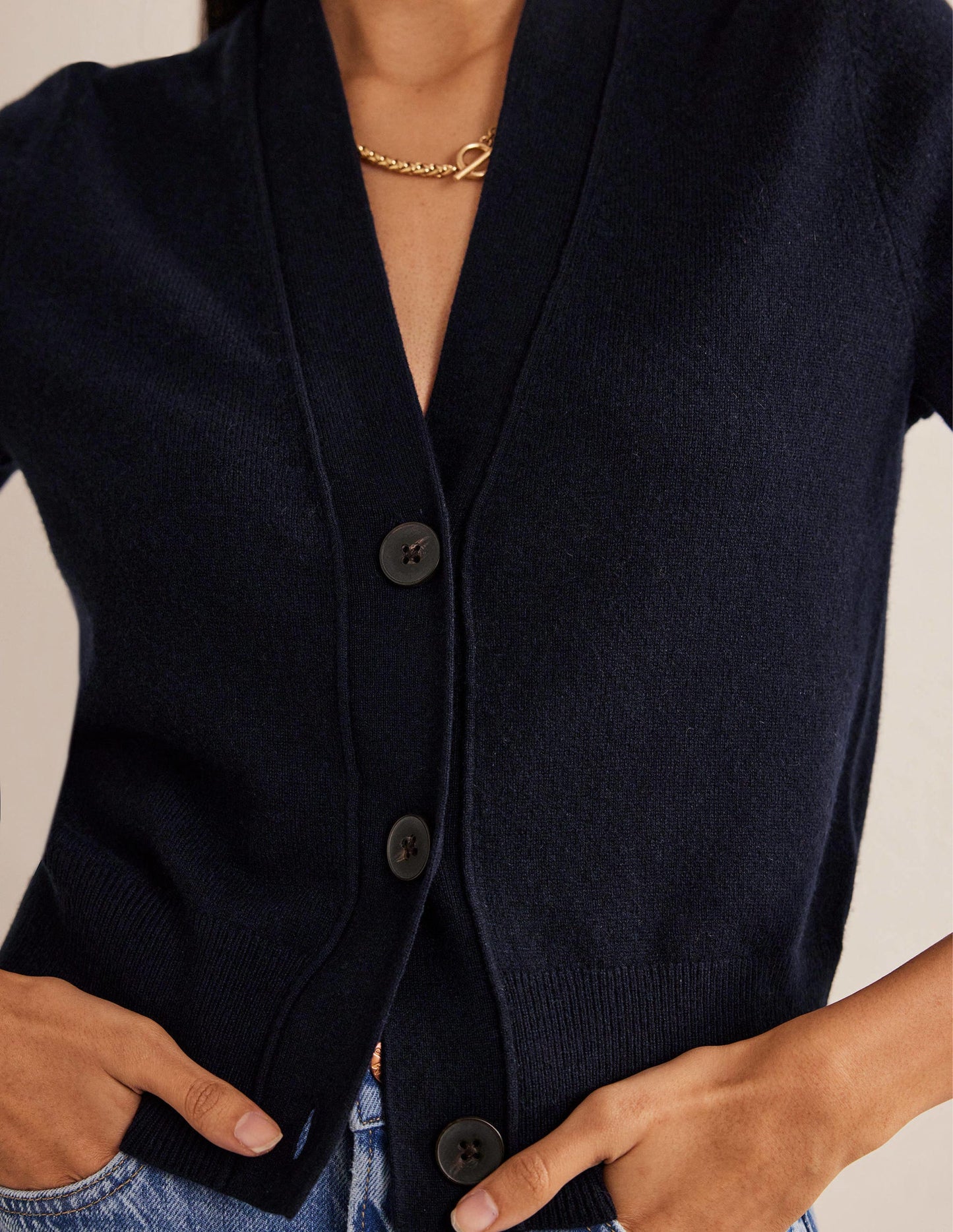 Cropped Cashmere V Cardigan-Navy