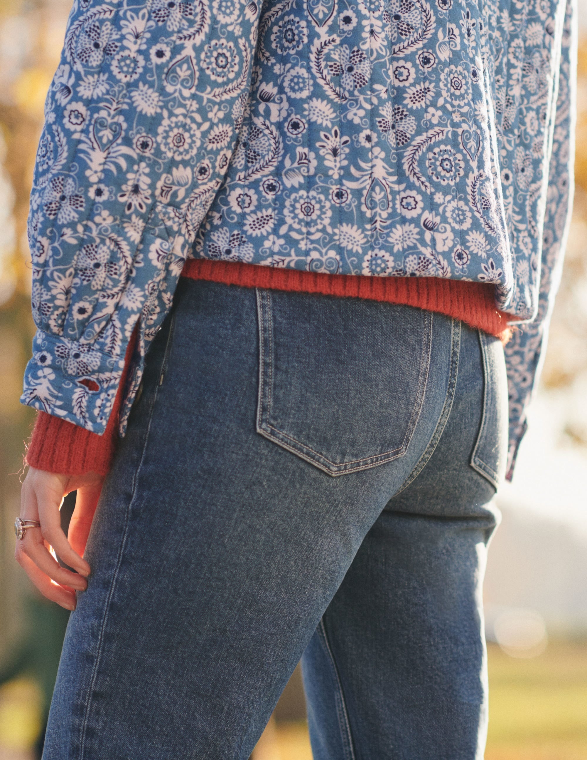 Mid Rise Baby Kick Jeans-Mid Vintage - Image 7
